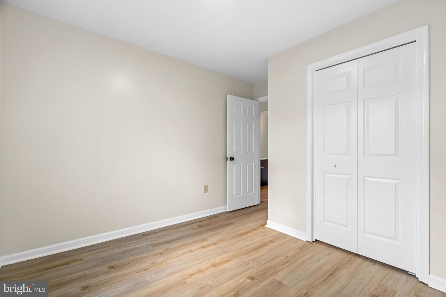 328 MONUMENT DR, STAUNTON, Virginia 24401, 3 Bedrooms Bedrooms, 5 Rooms Rooms,2 BathroomsBathrooms,Residential,For sale,328 MONUMENT DR,VASC2000770 MLS # VASC2000770