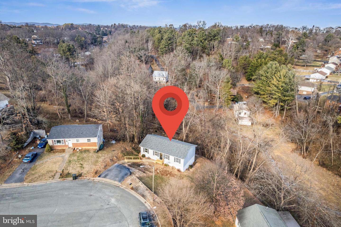 328 MONUMENT DR, STAUNTON, Virginia 24401, 3 Bedrooms Bedrooms, 5 Rooms Rooms,2 BathroomsBathrooms,Residential,For sale,328 MONUMENT DR,VASC2000770 MLS # VASC2000770