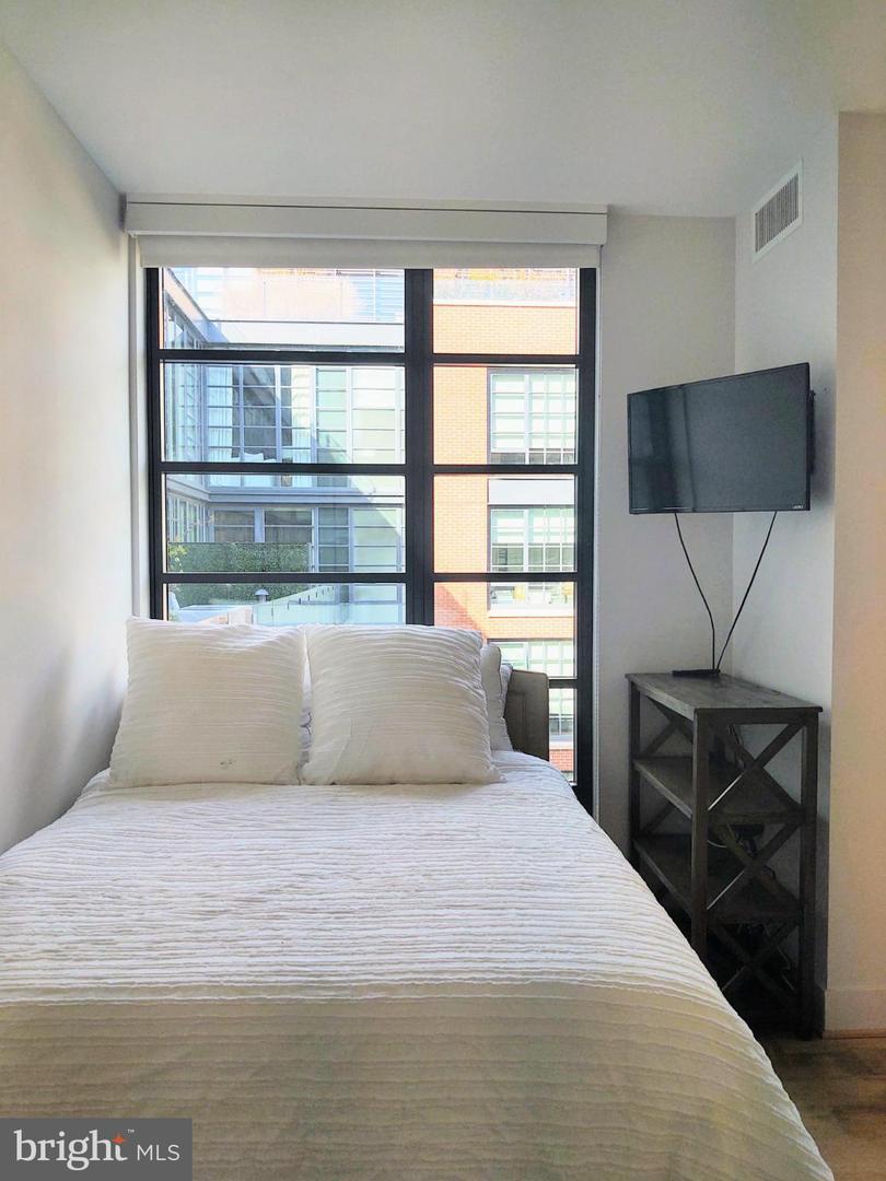 45 SUTTON SQ SW #1112, WASHINGTON, District Of Columbia 20024, 1 Room Rooms,1 BathroomBathrooms,Residential,For sale,45 SUTTON SQ SW #1112,DCDC2240148 MLS # DCDC2240148