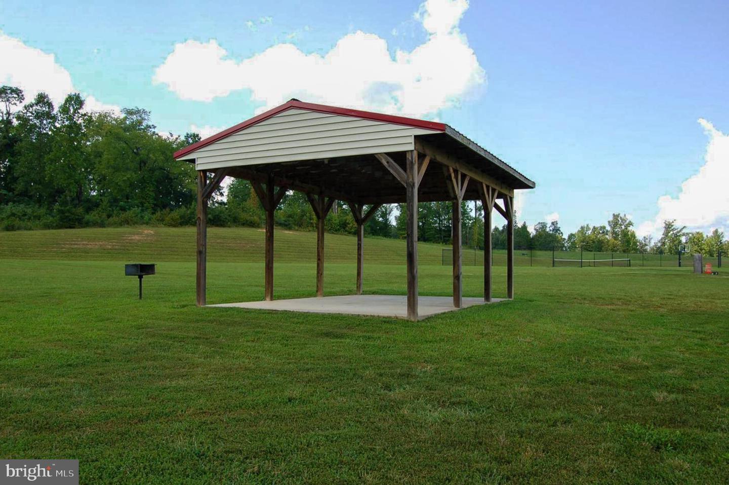 723 RAINBOW RDG, BUMPASS, Virginia 23024, 4 Bedrooms Bedrooms, 7 Rooms Rooms,2 BathroomsBathrooms,Residential,For sale,723 RAINBOW RDG,VALA2009106 MLS # VALA2009106