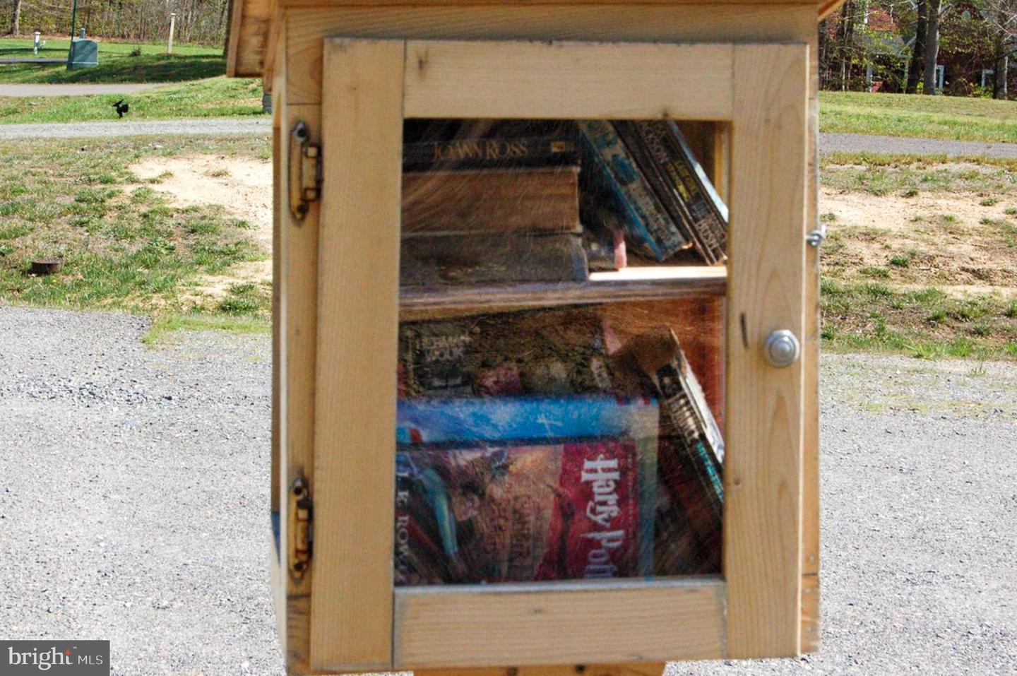 723 RAINBOW RDG, BUMPASS, Virginia 23024, 4 Bedrooms Bedrooms, 7 Rooms Rooms,2 BathroomsBathrooms,Residential,For sale,723 RAINBOW RDG,VALA2009106 MLS # VALA2009106