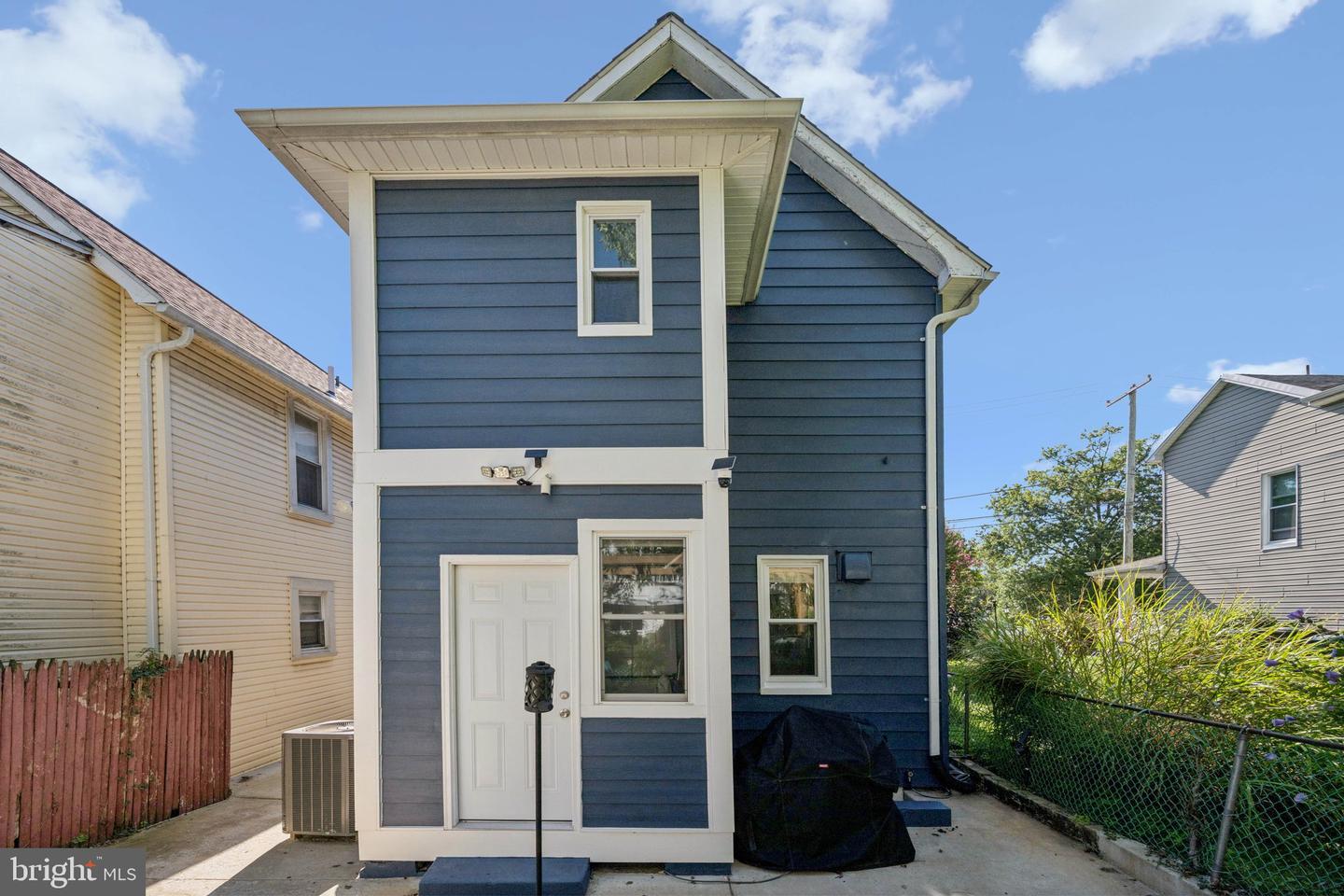 2849 MILLS AVE NE, WASHINGTON, District Of Columbia 20018, 4 Bedrooms Bedrooms, ,3 BathroomsBathrooms,Residential,For sale,2849 MILLS AVE NE,DCDC2240162 MLS # DCDC2240162