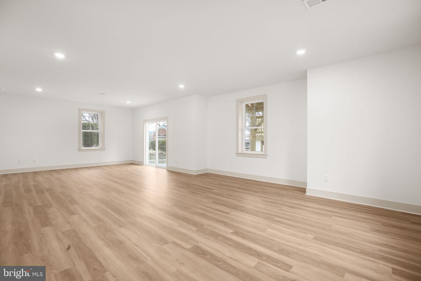 1409 BRENT ST, FREDERICKSBURG, Virginia 22401, 4 Bedrooms Bedrooms, ,4 BathroomsBathrooms,Residential,For sale,1409 BRENT ST,VAFB2009492 MLS # VAFB2009492