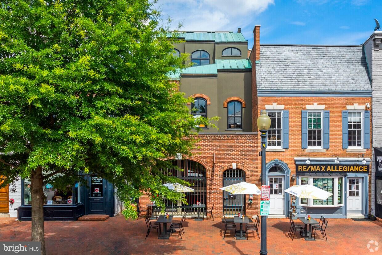 218 7TH ST SE, WASHINGTON, District Of Columbia 20003, ,Land,For sale,218 7TH ST SE,DCDC2240230 MLS # DCDC2240230