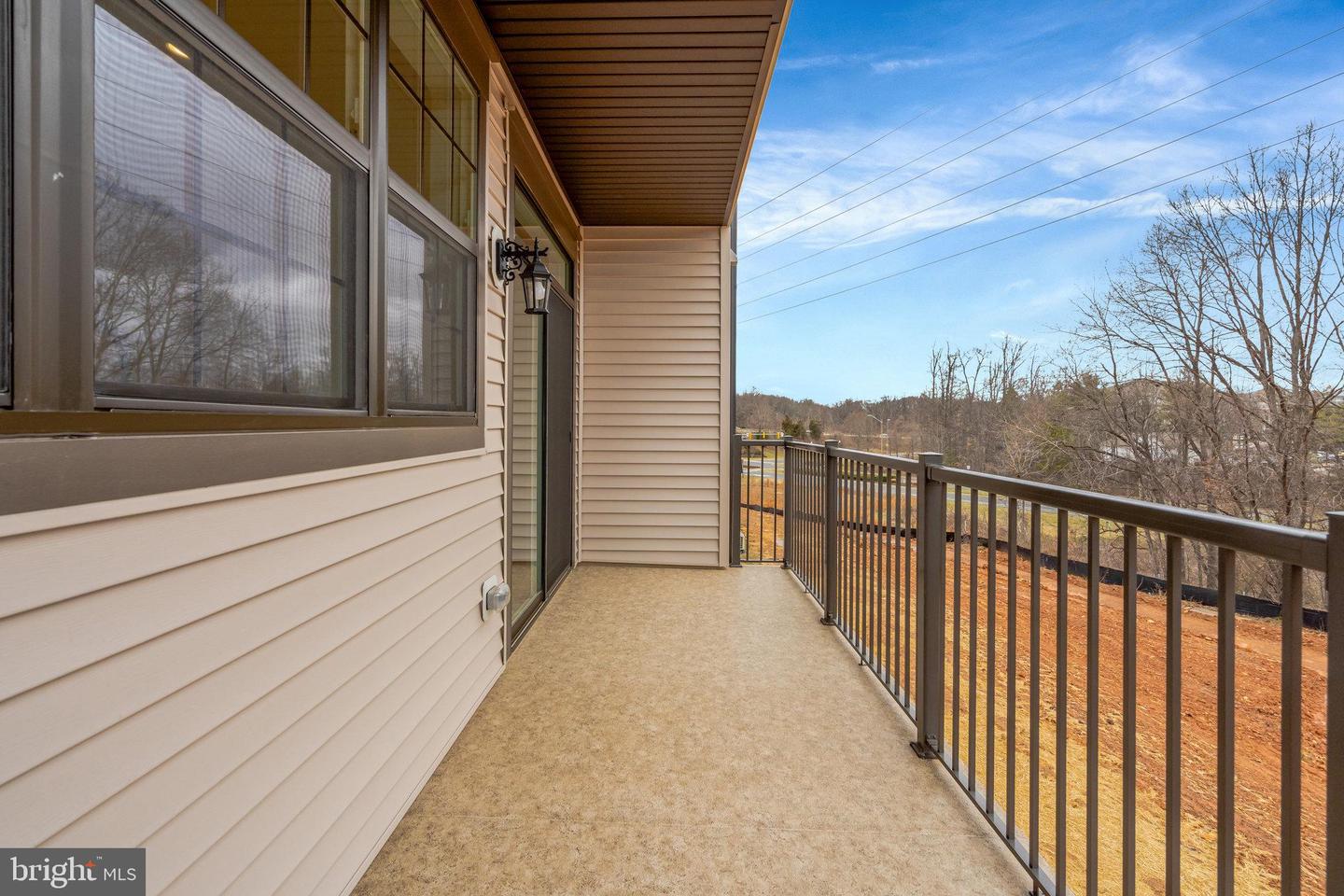 05 FAIR LAKES CT, FAIRFAX, Virginia 22033, 3 Bedrooms Bedrooms, ,3 BathroomsBathrooms,Residential,For sale,05 FAIR LAKES CT,VAFX2195908 MLS # VAFX2195908