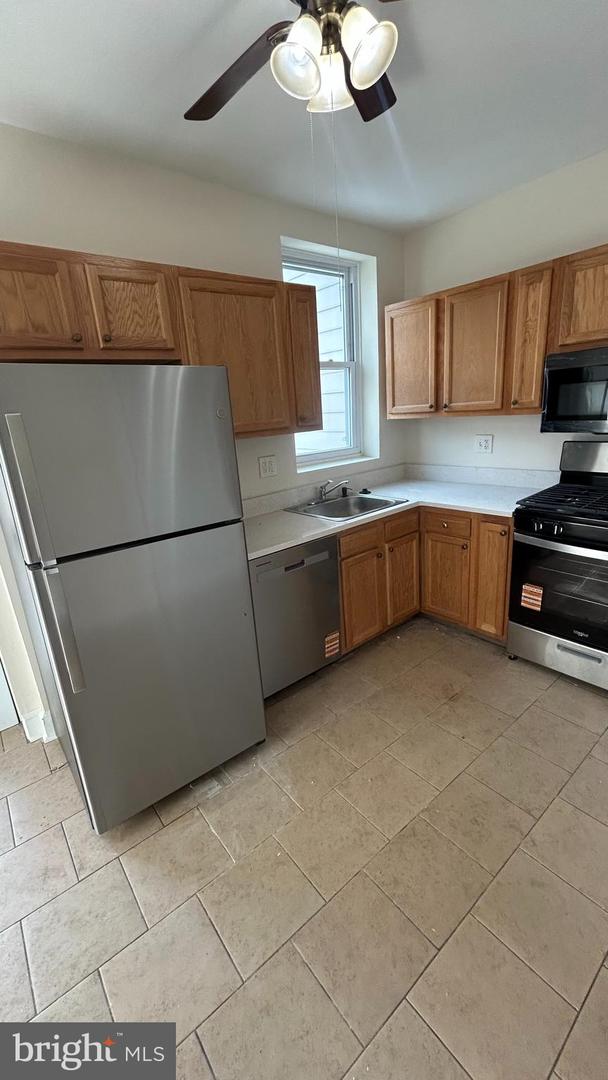 32 RANDOLPH PL NW, WASHINGTON, District Of Columbia 20001, 3 Bedrooms Bedrooms, ,1 BathroomBathrooms,Residential,For sale,32 RANDOLPH PL NW,DCDC2194604 MLS # DCDC2194604