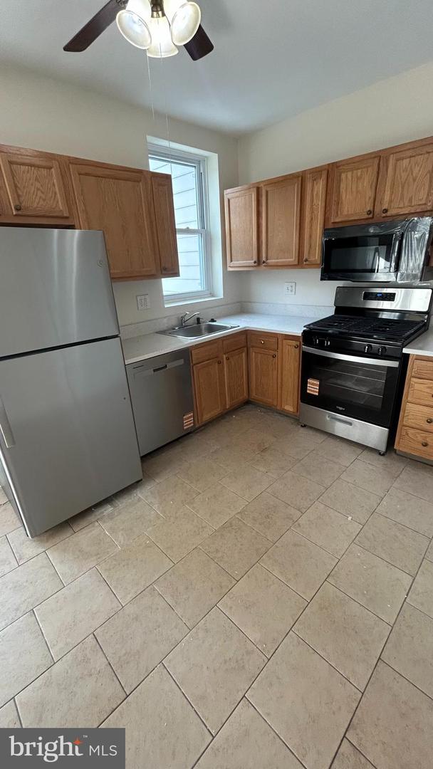 32 RANDOLPH PL NW, WASHINGTON, District Of Columbia 20001, 3 Bedrooms Bedrooms, ,1 BathroomBathrooms,Residential,For sale,32 RANDOLPH PL NW,DCDC2194604 MLS # DCDC2194604