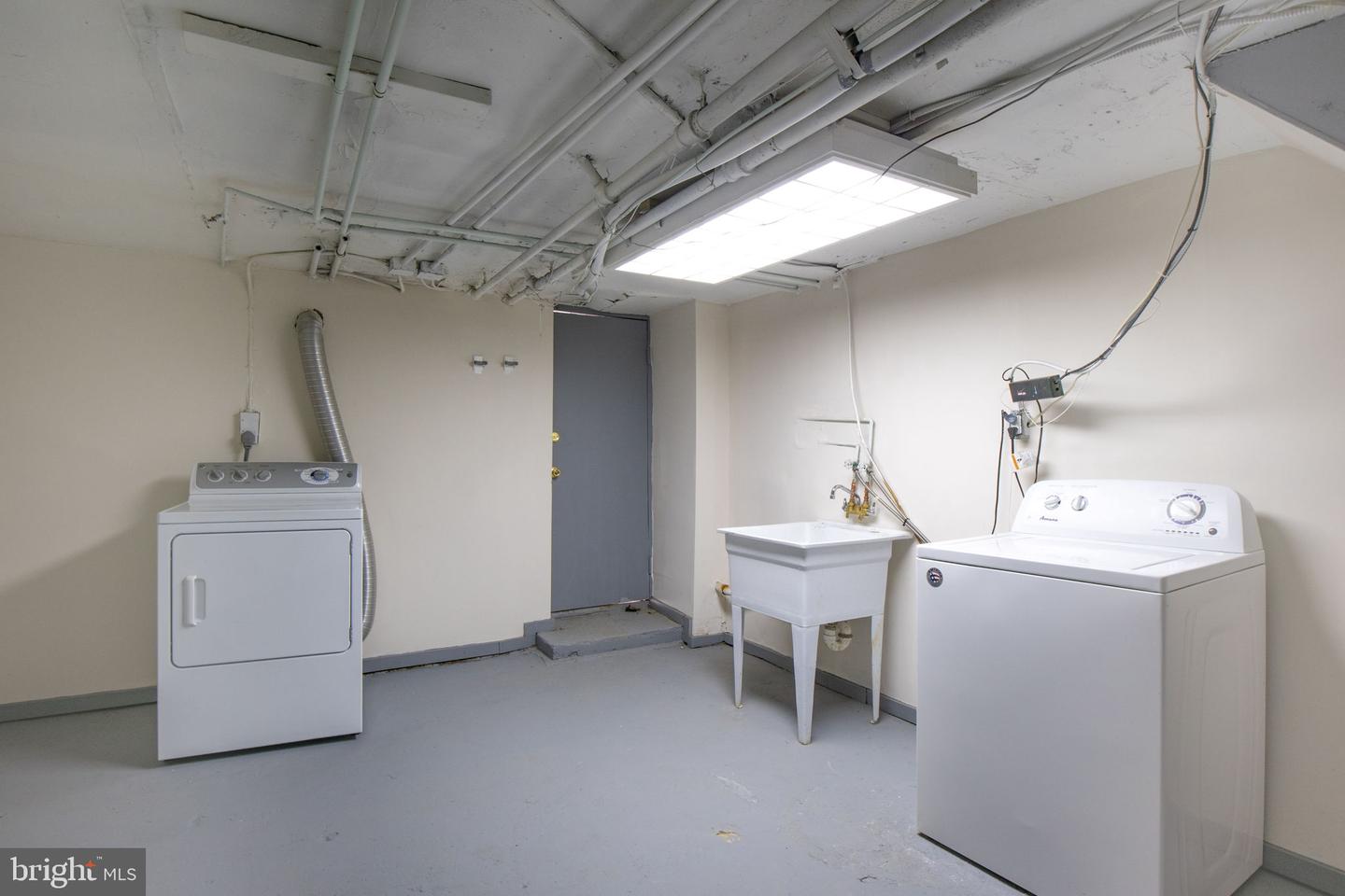 32 RANDOLPH PL NW, WASHINGTON, District Of Columbia 20001, 3 Bedrooms Bedrooms, ,1 BathroomBathrooms,Residential,For sale,32 RANDOLPH PL NW,DCDC2194604 MLS # DCDC2194604