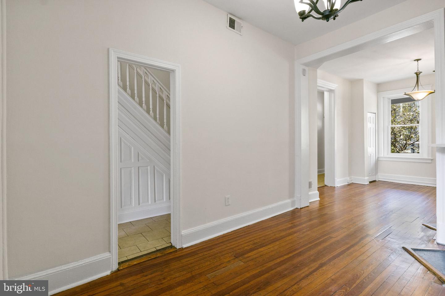 32 RANDOLPH PL NW, WASHINGTON, District Of Columbia 20001, 3 Bedrooms Bedrooms, ,1 BathroomBathrooms,Residential,For sale,32 RANDOLPH PL NW,DCDC2194604 MLS # DCDC2194604