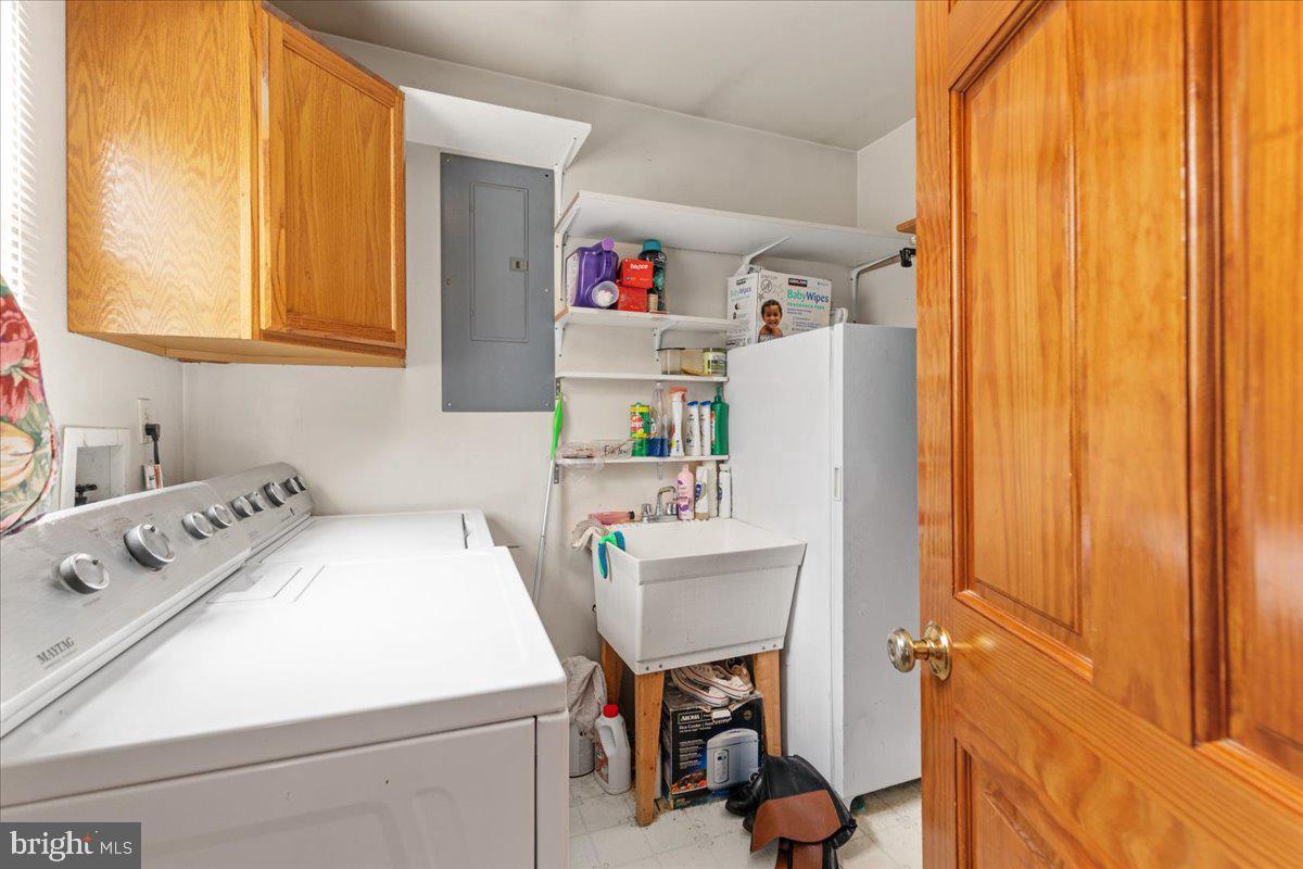 709 DICKS HOLLOW RD, WINCHESTER, Virginia 22603, 3 Bedrooms Bedrooms, ,2 BathroomsBathrooms,Residential,For sale,709 DICKS HOLLOW RD,VAFV2034758 MLS # VAFV2034758