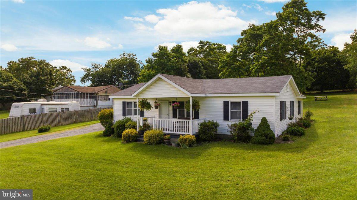 709 DICKS HOLLOW RD, WINCHESTER, Virginia 22603, 3 Bedrooms Bedrooms, ,2 BathroomsBathrooms,Residential,For sale,709 DICKS HOLLOW RD,VAFV2034758 MLS # VAFV2034758