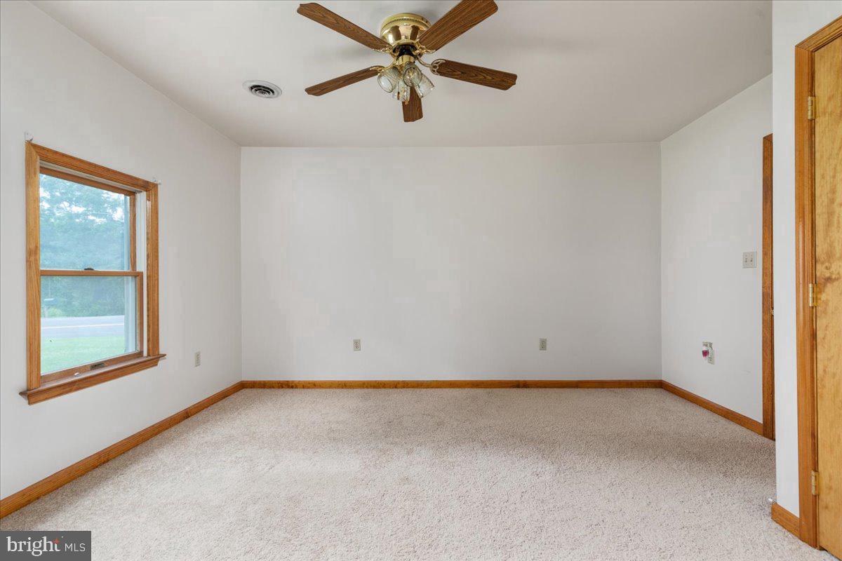 709 DICKS HOLLOW RD, WINCHESTER, Virginia 22603, 3 Bedrooms Bedrooms, ,2 BathroomsBathrooms,Residential,For sale,709 DICKS HOLLOW RD,VAFV2034758 MLS # VAFV2034758