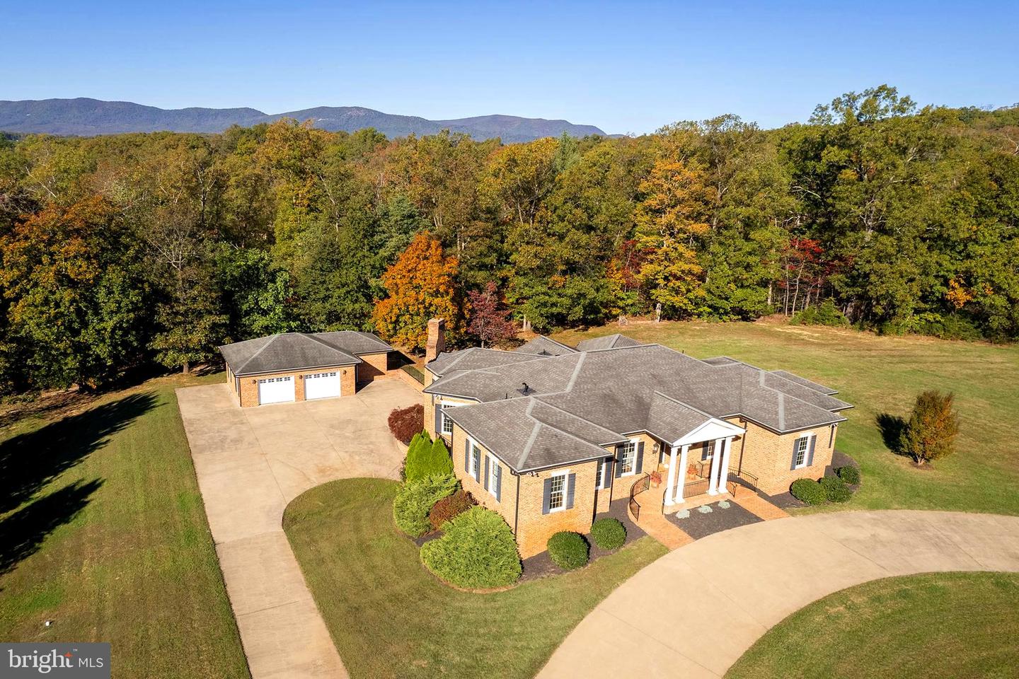 177 HATCHER DR, FRONT ROYAL, Virginia 22630, 4 Bedrooms Bedrooms, 12 Rooms Rooms,4 BathroomsBathrooms,Residential,For sale,177 HATCHER DR,VAWR2011552 MLS # VAWR2011552