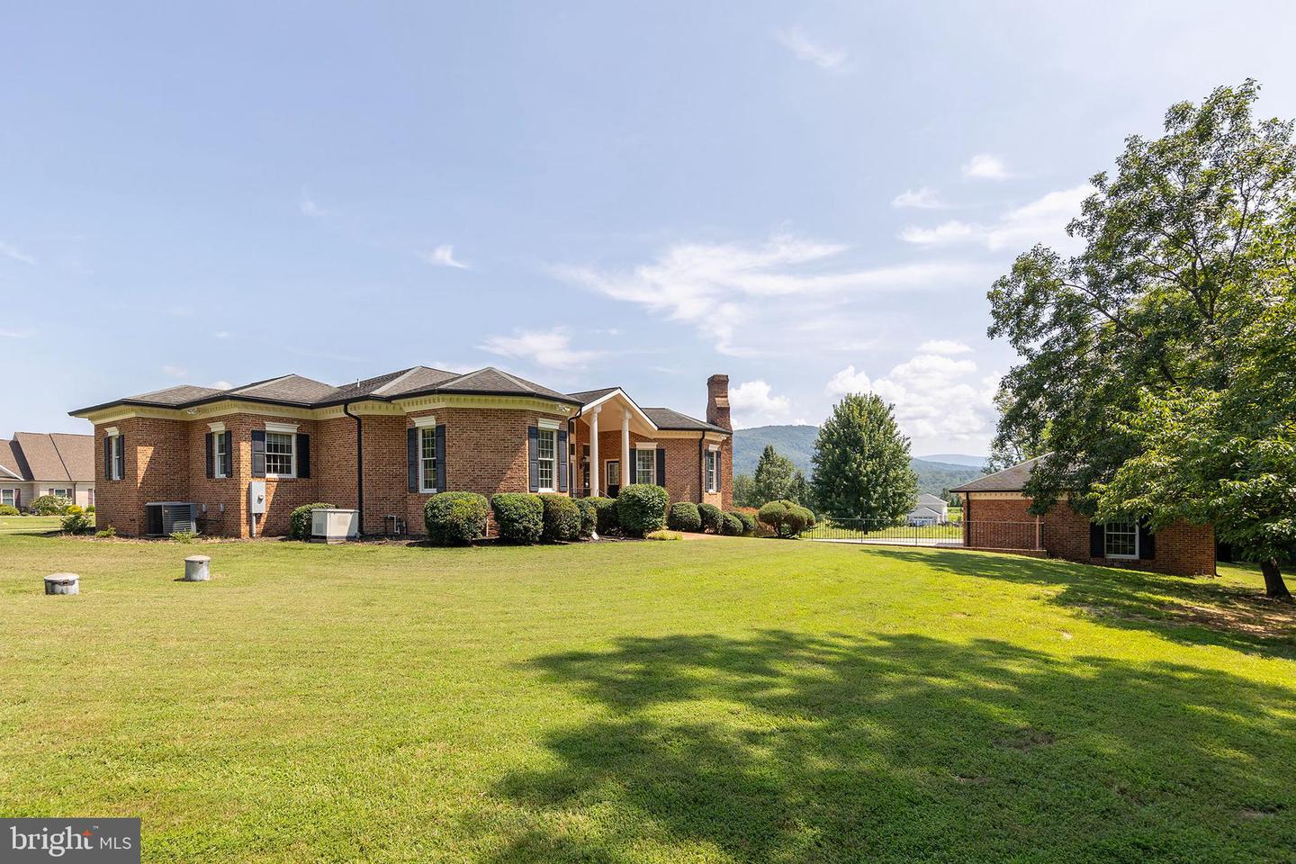 177 HATCHER DR, FRONT ROYAL, Virginia 22630, 4 Bedrooms Bedrooms, 12 Rooms Rooms,4 BathroomsBathrooms,Residential,For sale,177 HATCHER DR,VAWR2011552 MLS # VAWR2011552