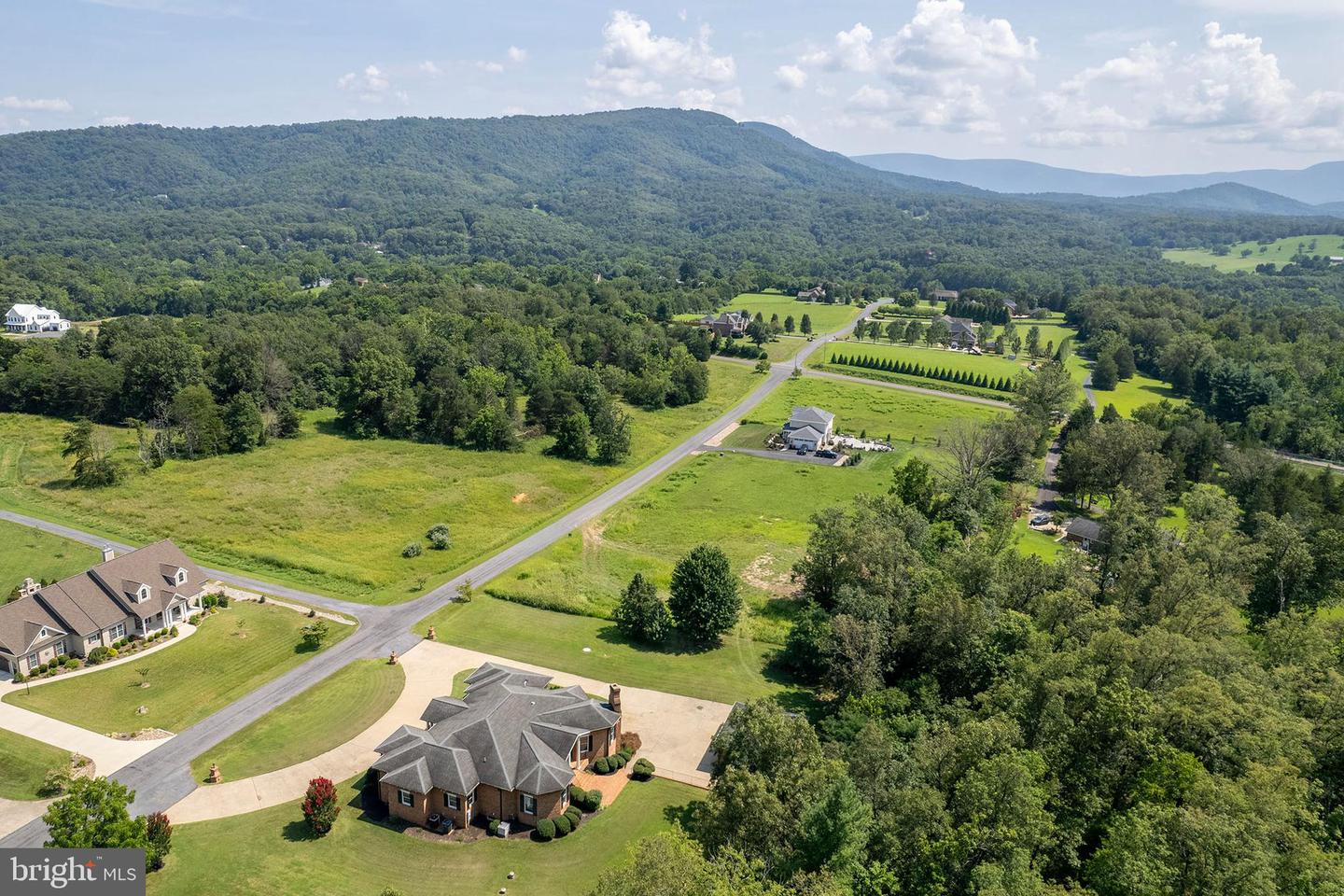 177 HATCHER DR, FRONT ROYAL, Virginia 22630, 4 Bedrooms Bedrooms, 12 Rooms Rooms,4 BathroomsBathrooms,Residential,For sale,177 HATCHER DR,VAWR2011552 MLS # VAWR2011552