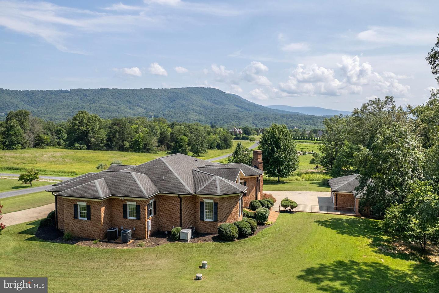 177 HATCHER DR, FRONT ROYAL, Virginia 22630, 4 Bedrooms Bedrooms, 12 Rooms Rooms,4 BathroomsBathrooms,Residential,For sale,177 HATCHER DR,VAWR2011552 MLS # VAWR2011552