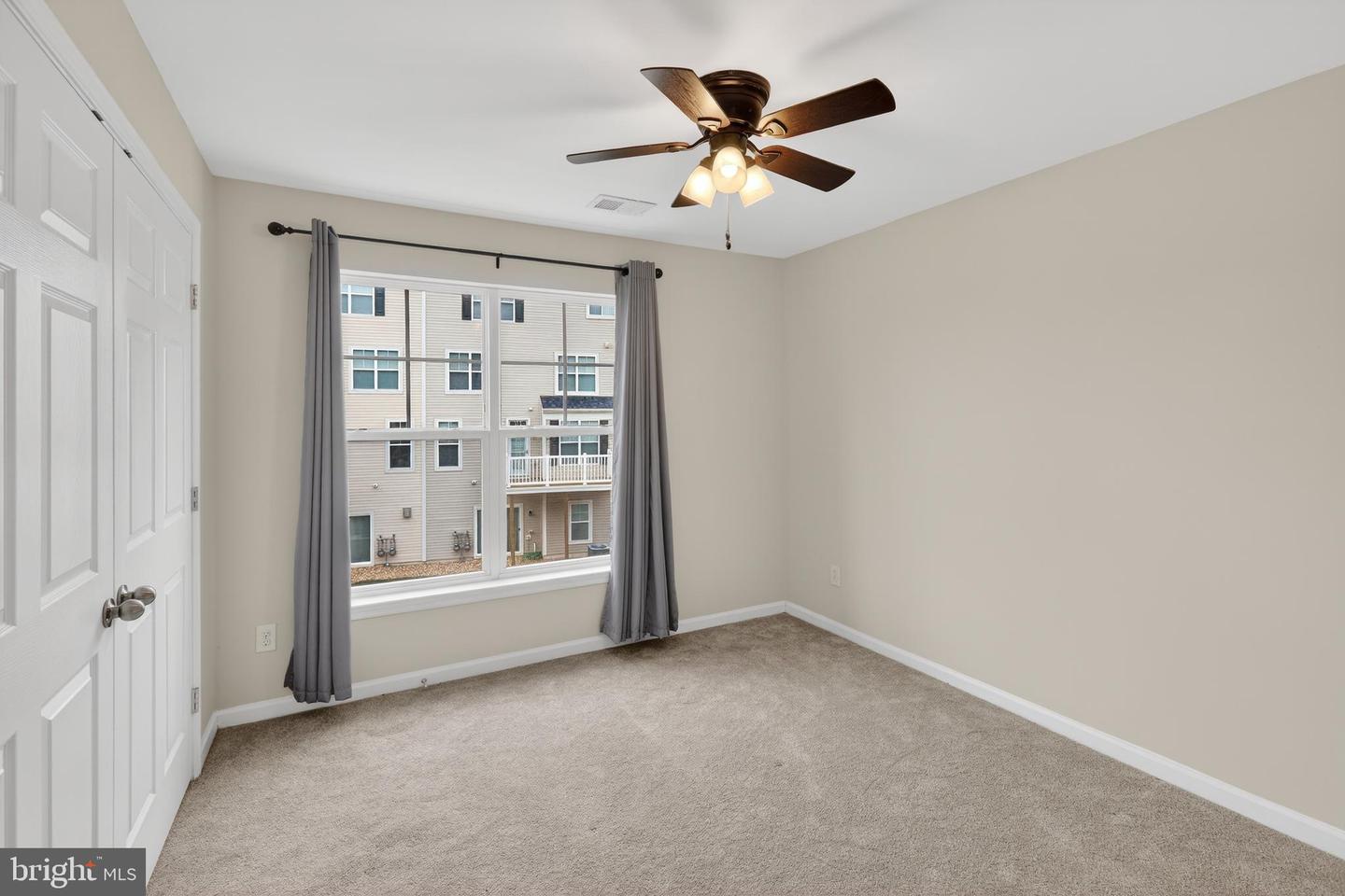 43368 TOWN GATE SQ, CHANTILLY, Virginia 20152, 3 Bedrooms Bedrooms, ,2 BathroomsBathrooms,Residential,For sale,43368 TOWN GATE SQ,VALO2101880 MLS # VALO2101880