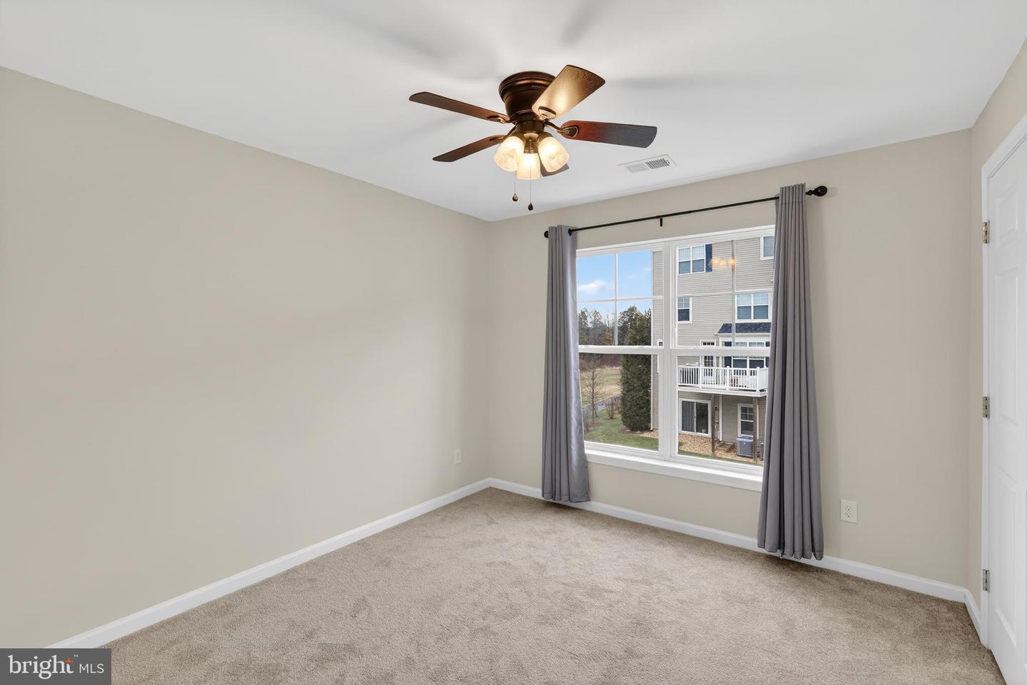 43368 TOWN GATE SQ, CHANTILLY, Virginia 20152, 3 Bedrooms Bedrooms, ,2 BathroomsBathrooms,Residential,For sale,43368 TOWN GATE SQ,VALO2101880 MLS # VALO2101880