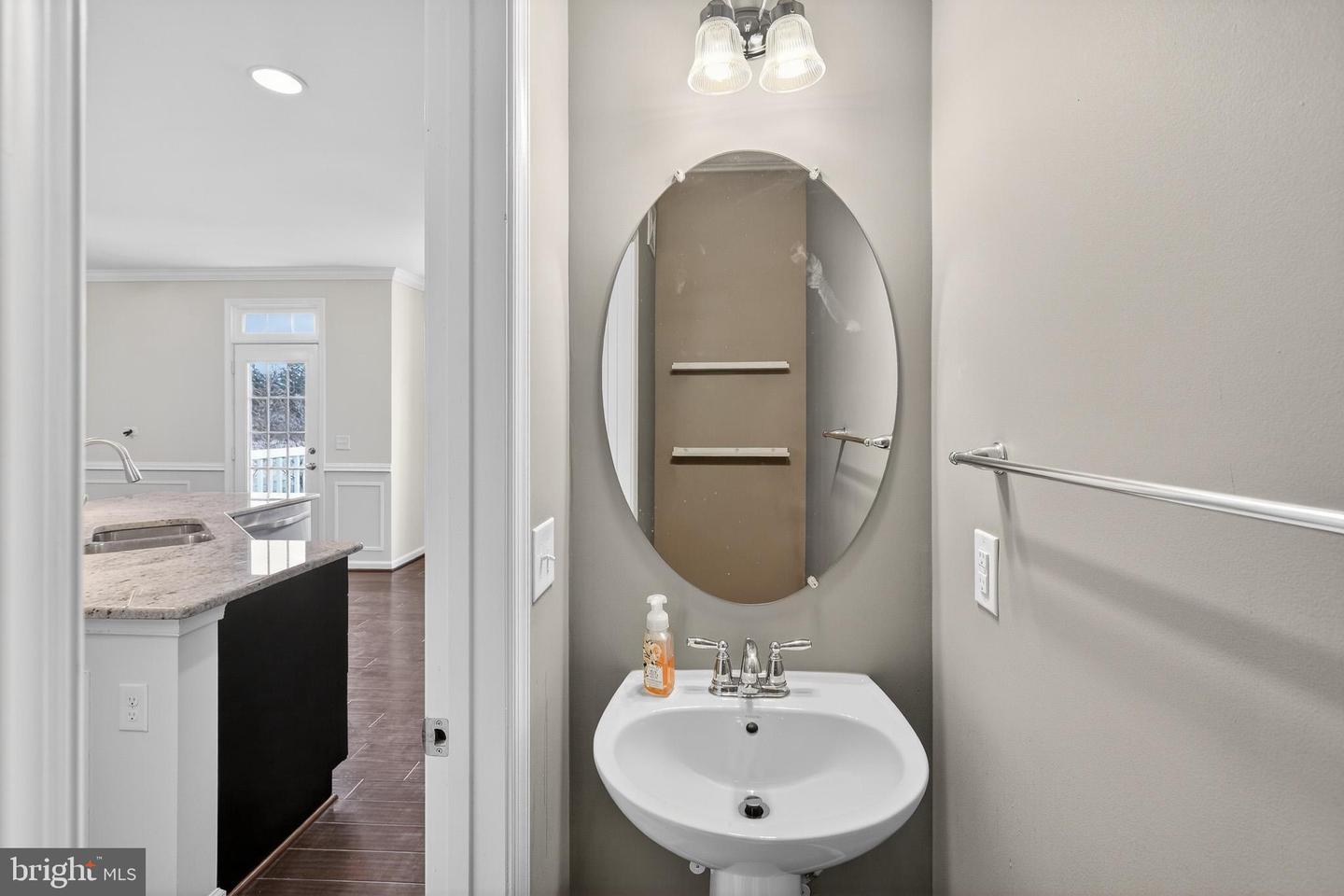 43368 TOWN GATE SQ, CHANTILLY, Virginia 20152, 3 Bedrooms Bedrooms, ,2 BathroomsBathrooms,Residential,For sale,43368 TOWN GATE SQ,VALO2101880 MLS # VALO2101880