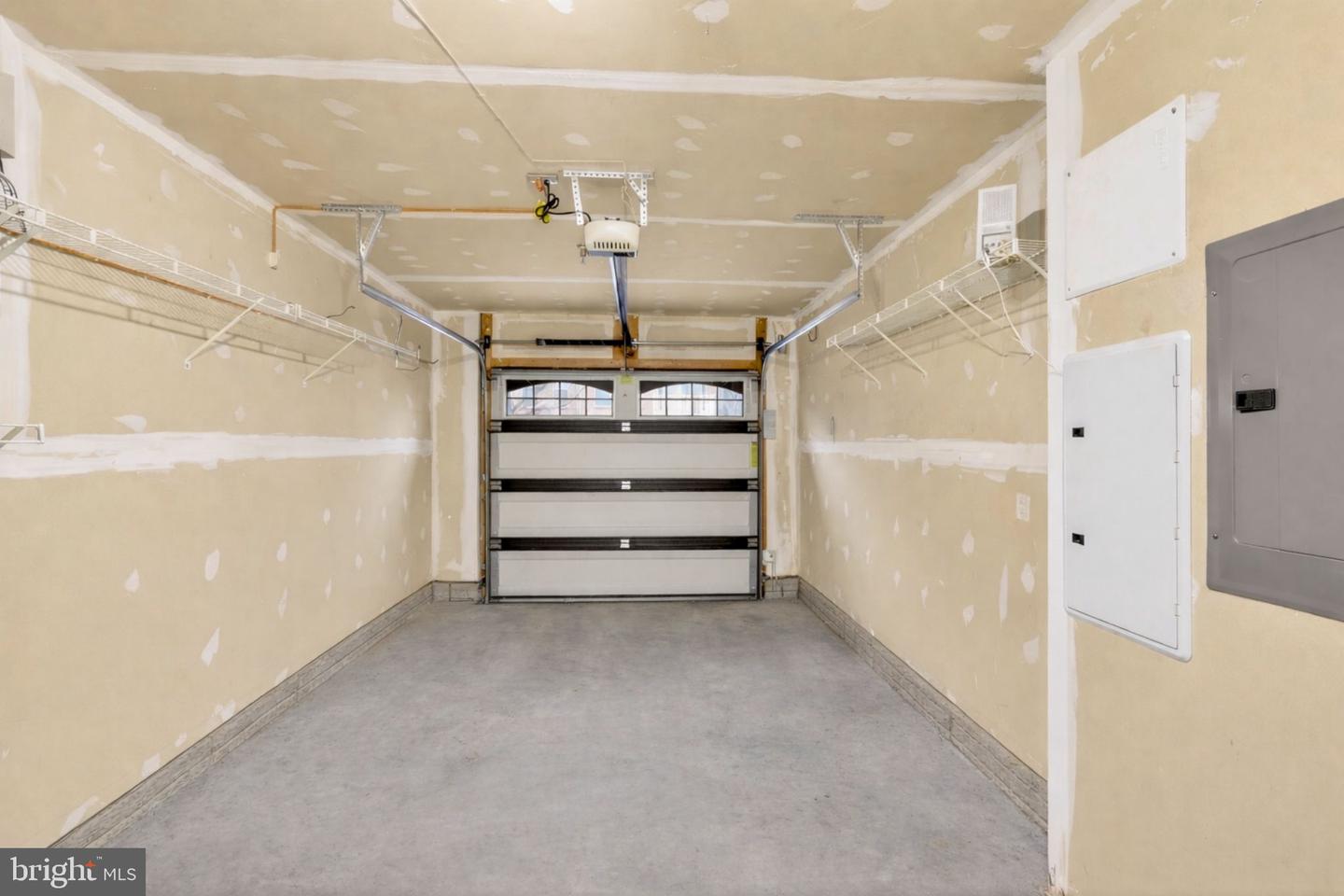 43368 TOWN GATE SQ, CHANTILLY, Virginia 20152, 3 Bedrooms Bedrooms, ,2 BathroomsBathrooms,Residential,For sale,43368 TOWN GATE SQ,VALO2101880 MLS # VALO2101880