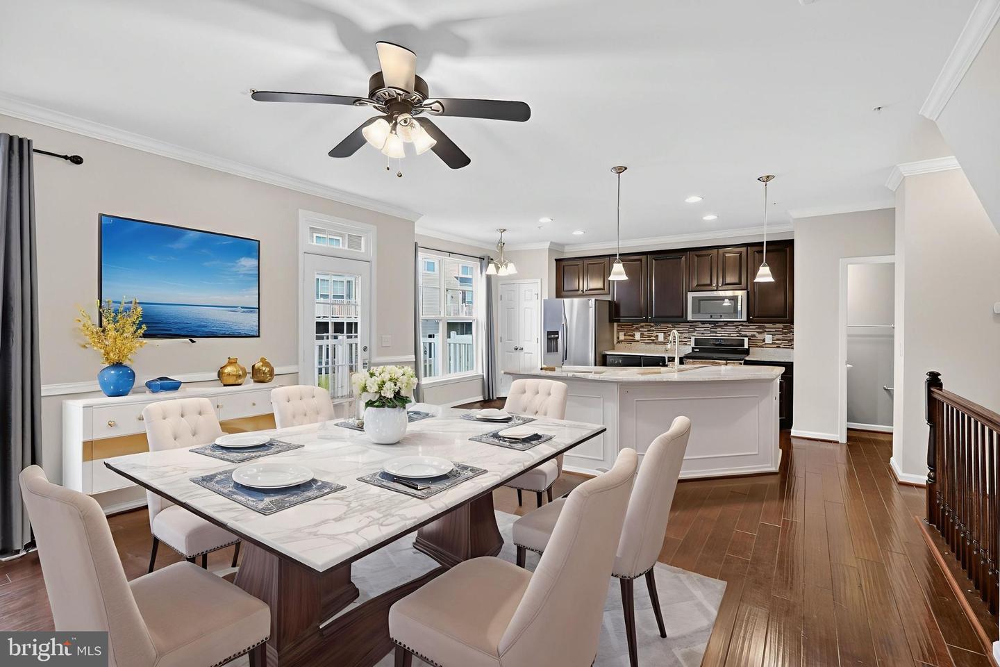 43368 TOWN GATE SQ, CHANTILLY, Virginia 20152, 3 Bedrooms Bedrooms, ,2 BathroomsBathrooms,Residential,For sale,43368 TOWN GATE SQ,VALO2101880 MLS # VALO2101880