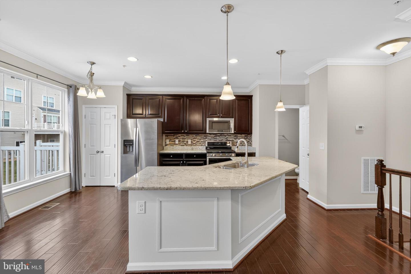 43368 TOWN GATE SQ, CHANTILLY, Virginia 20152, 3 Bedrooms Bedrooms, ,2 BathroomsBathrooms,Residential,For sale,43368 TOWN GATE SQ,VALO2101880 MLS # VALO2101880