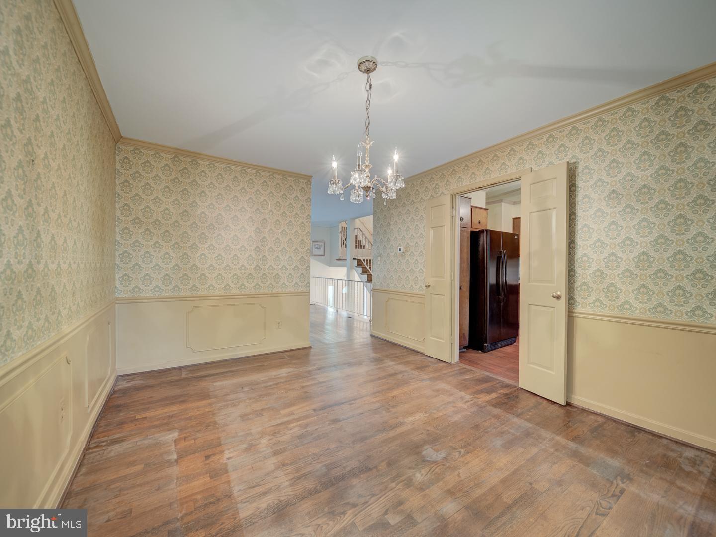 6607 MIDHILL PL, FALLS CHURCH, Virginia 22043, 3 Bedrooms Bedrooms, ,2 BathroomsBathrooms,Residential,For sale,6607 MIDHILL PL,VAFX2261888 MLS # VAFX2261888