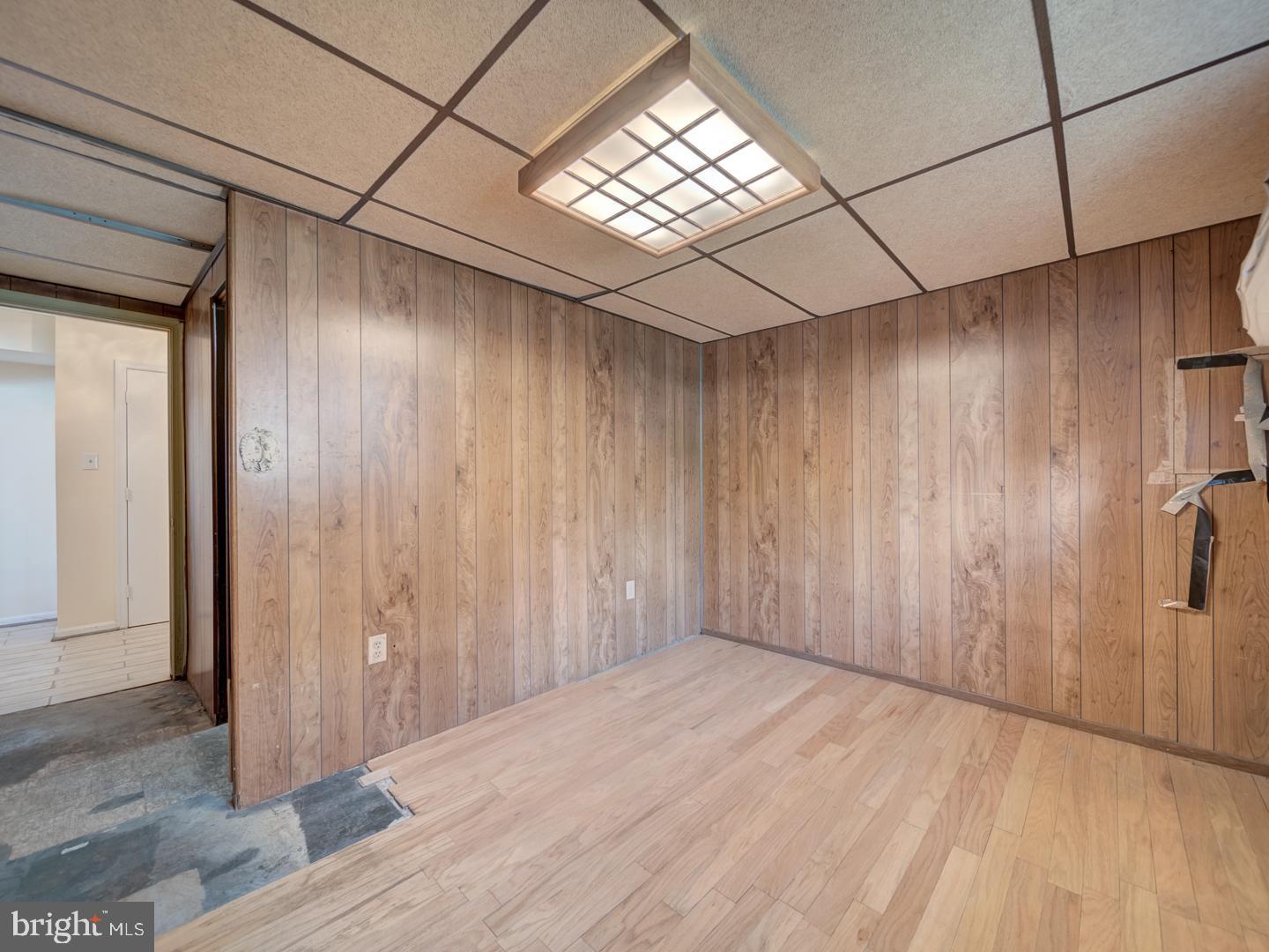 6607 MIDHILL PL, FALLS CHURCH, Virginia 22043, 3 Bedrooms Bedrooms, ,2 BathroomsBathrooms,Residential,For sale,6607 MIDHILL PL,VAFX2261888 MLS # VAFX2261888