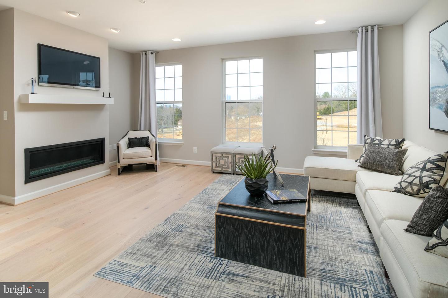 12580 OVATION DR, FAIRFAX, Virginia 22033, 3 Bedrooms Bedrooms, ,3 BathroomsBathrooms,Residential,For sale,12580 OVATION DR,VAFX2267794 MLS # VAFX2267794