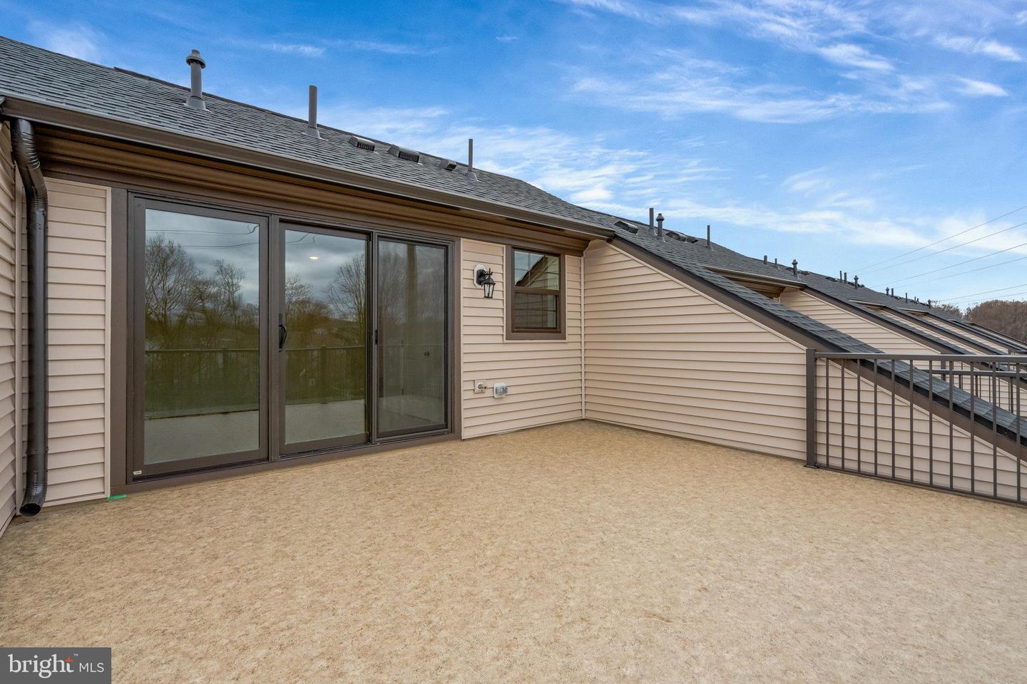 4321 FOUNTAINVIEW DR, FAIRFAX, Virginia 22033, 3 Bedrooms Bedrooms, ,3 BathroomsBathrooms,Residential,For sale,4321 FOUNTAINVIEW DR,VAFX2267814 MLS # VAFX2267814