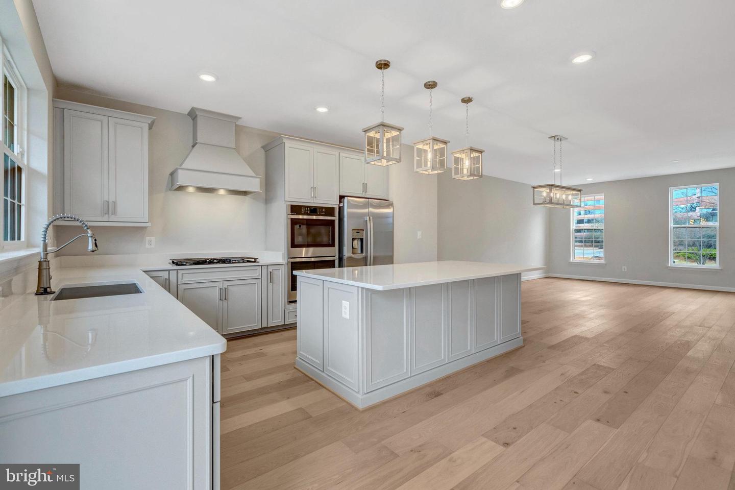 4321 FOUNTAINVIEW DR, FAIRFAX, Virginia 22033, 3 Bedrooms Bedrooms, ,3 BathroomsBathrooms,Residential,For sale,4321 FOUNTAINVIEW DR,VAFX2267814 MLS # VAFX2267814