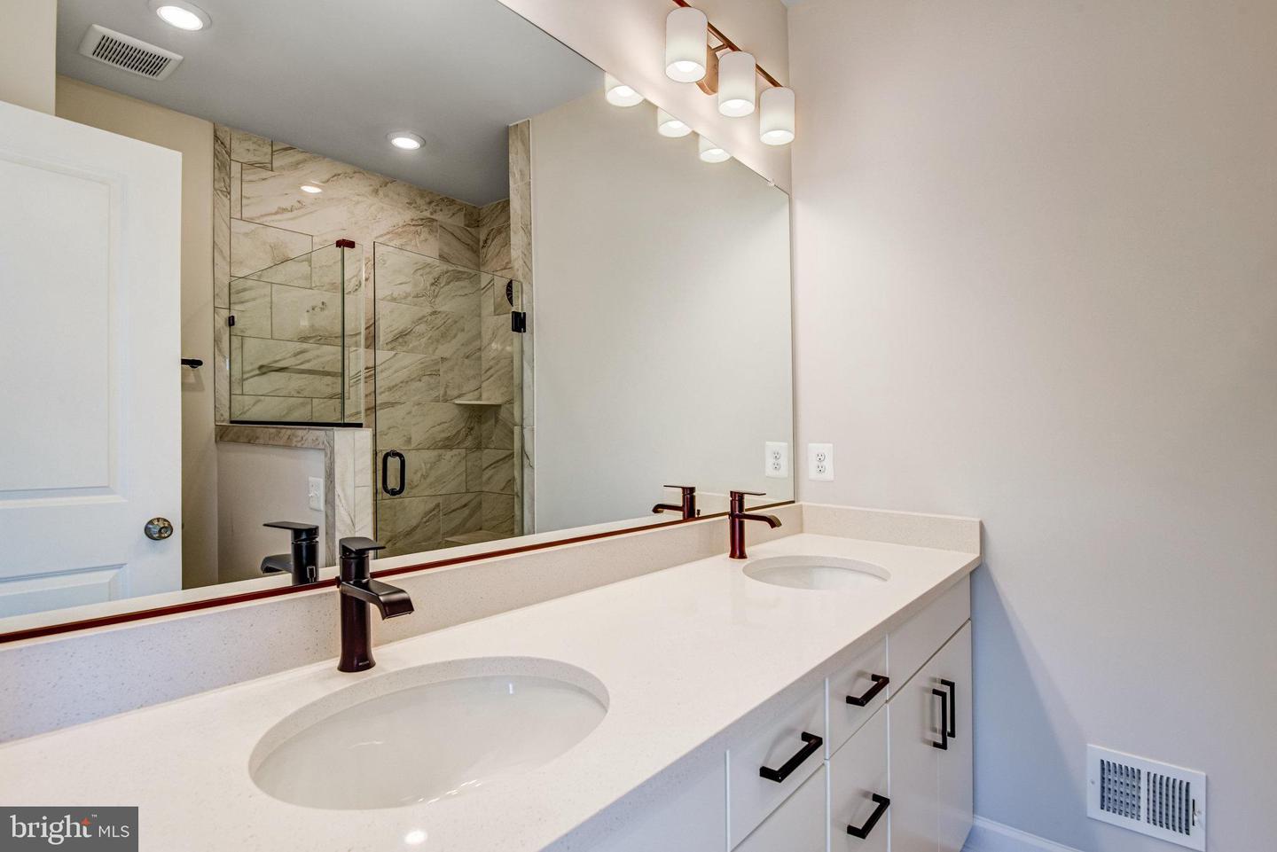 12590 OVATION DR, FAIRFAX, Virginia 22033, 3 Bedrooms Bedrooms, ,3 BathroomsBathrooms,Residential,For sale,12590 OVATION DR,VAFX2267832 MLS # VAFX2267832