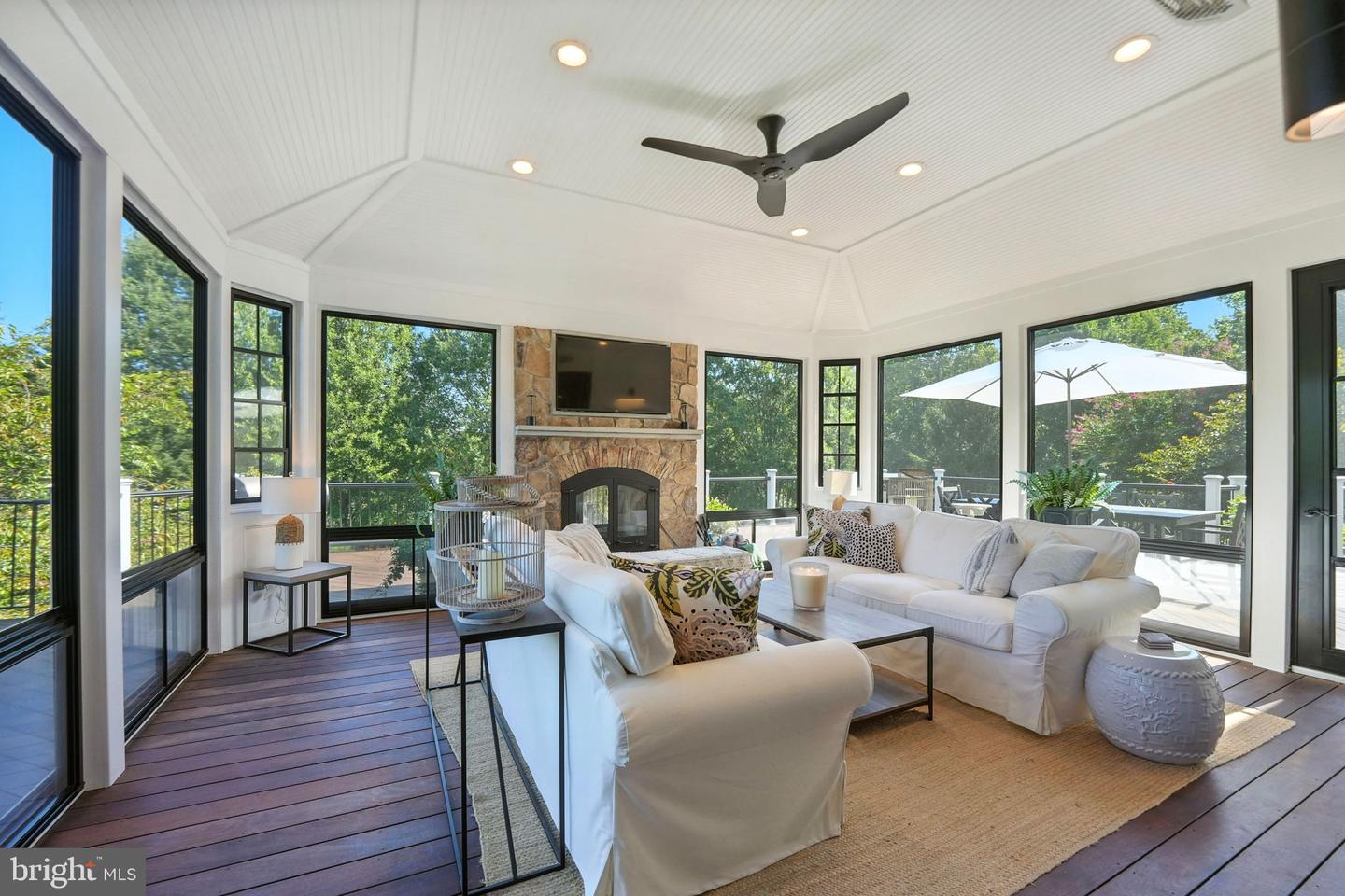 40488 WINDCROFT LN, ALDIE, Virginia 20105, 5 Bedrooms Bedrooms, 24 Rooms Rooms,4 BathroomsBathrooms,Residential,For sale,40488 WINDCROFT LN,VALO2107368 MLS # VALO2107368