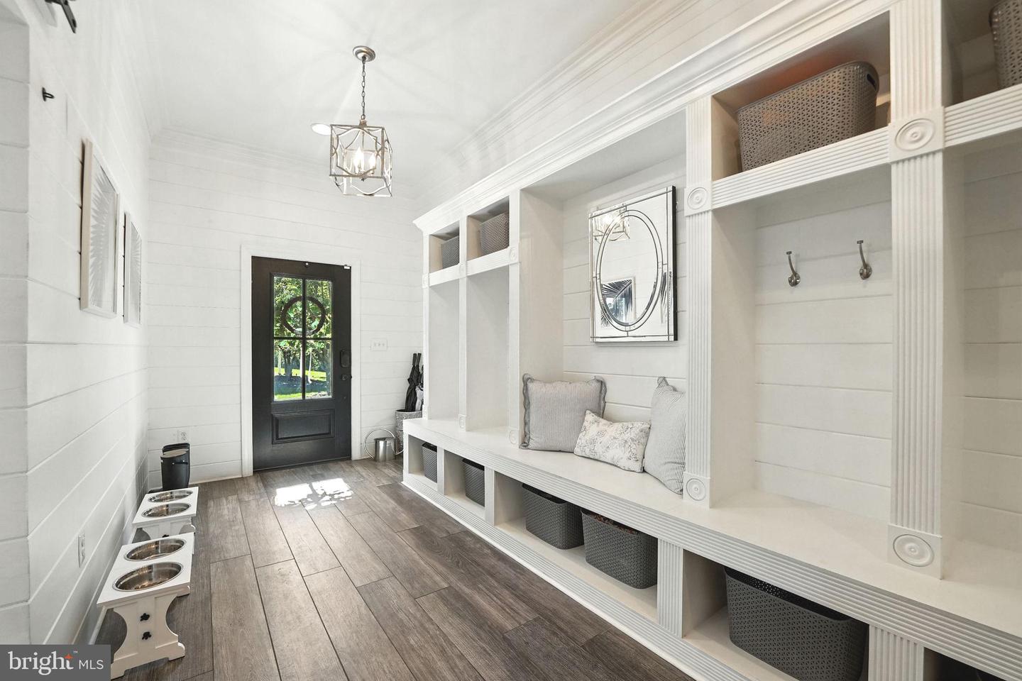 40488 WINDCROFT LN, ALDIE, Virginia 20105, 5 Bedrooms Bedrooms, 24 Rooms Rooms,4 BathroomsBathrooms,Residential,For sale,40488 WINDCROFT LN,VALO2107368 MLS # VALO2107368