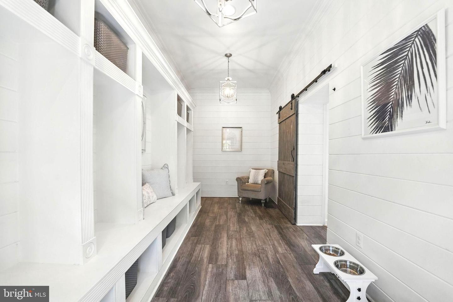 40488 WINDCROFT LN, ALDIE, Virginia 20105, 5 Bedrooms Bedrooms, 24 Rooms Rooms,4 BathroomsBathrooms,Residential,For sale,40488 WINDCROFT LN,VALO2107368 MLS # VALO2107368