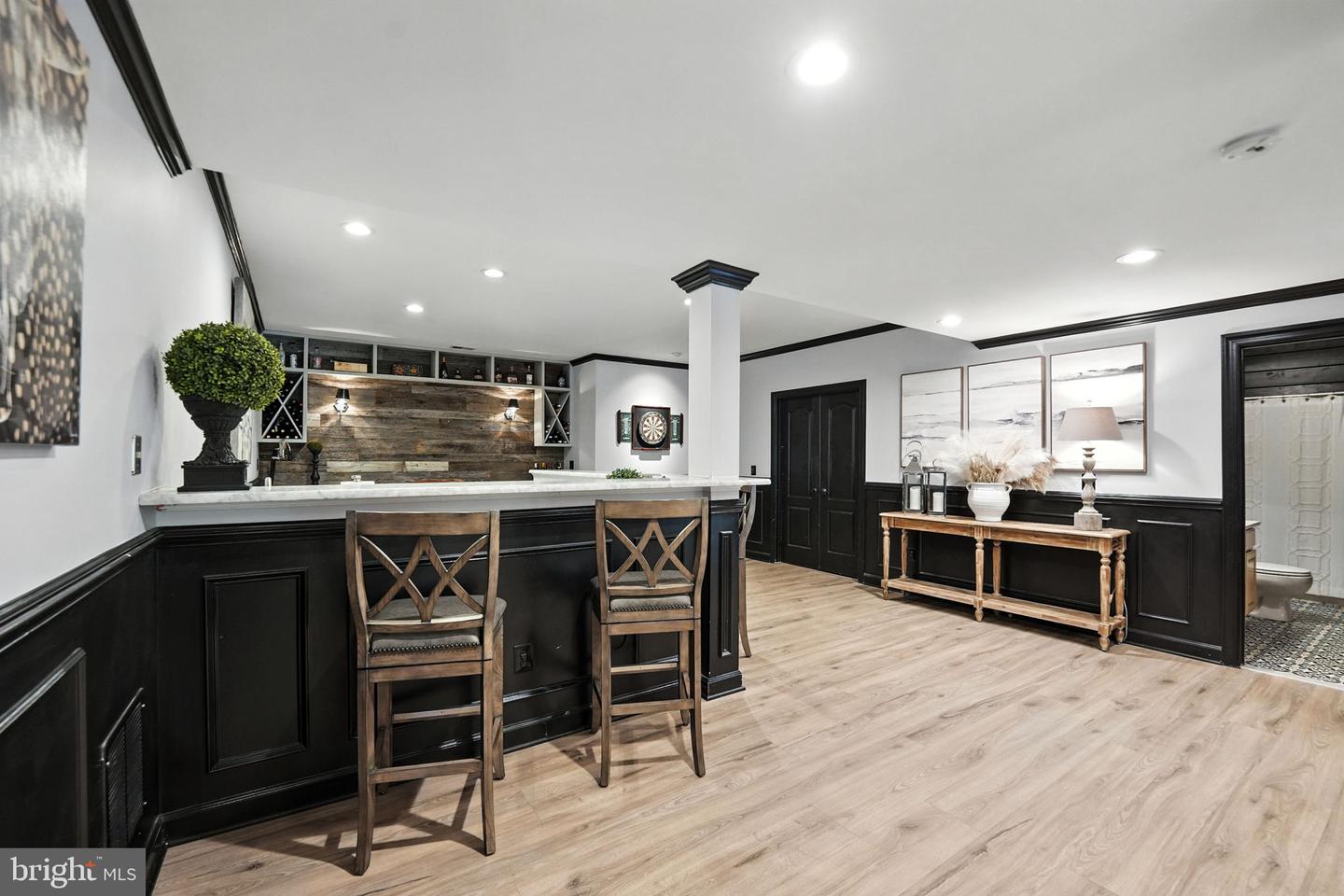 40488 WINDCROFT LN, ALDIE, Virginia 20105, 5 Bedrooms Bedrooms, 24 Rooms Rooms,4 BathroomsBathrooms,Residential,For sale,40488 WINDCROFT LN,VALO2107368 MLS # VALO2107368