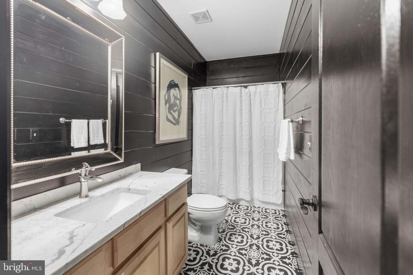 40488 WINDCROFT LN, ALDIE, Virginia 20105, 5 Bedrooms Bedrooms, 24 Rooms Rooms,4 BathroomsBathrooms,Residential,For sale,40488 WINDCROFT LN,VALO2107368 MLS # VALO2107368