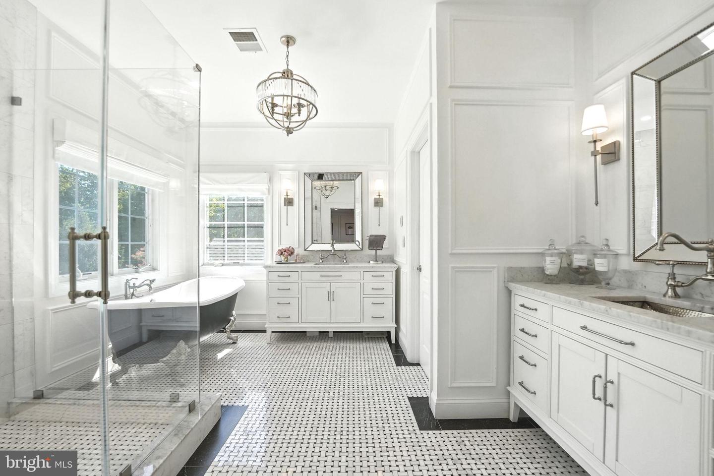 40488 WINDCROFT LN, ALDIE, Virginia 20105, 5 Bedrooms Bedrooms, 24 Rooms Rooms,4 BathroomsBathrooms,Residential,For sale,40488 WINDCROFT LN,VALO2107368 MLS # VALO2107368