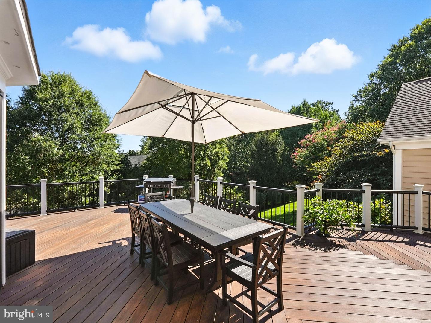 40488 WINDCROFT LN, ALDIE, Virginia 20105, 5 Bedrooms Bedrooms, 24 Rooms Rooms,4 BathroomsBathrooms,Residential,For sale,40488 WINDCROFT LN,VALO2107368 MLS # VALO2107368