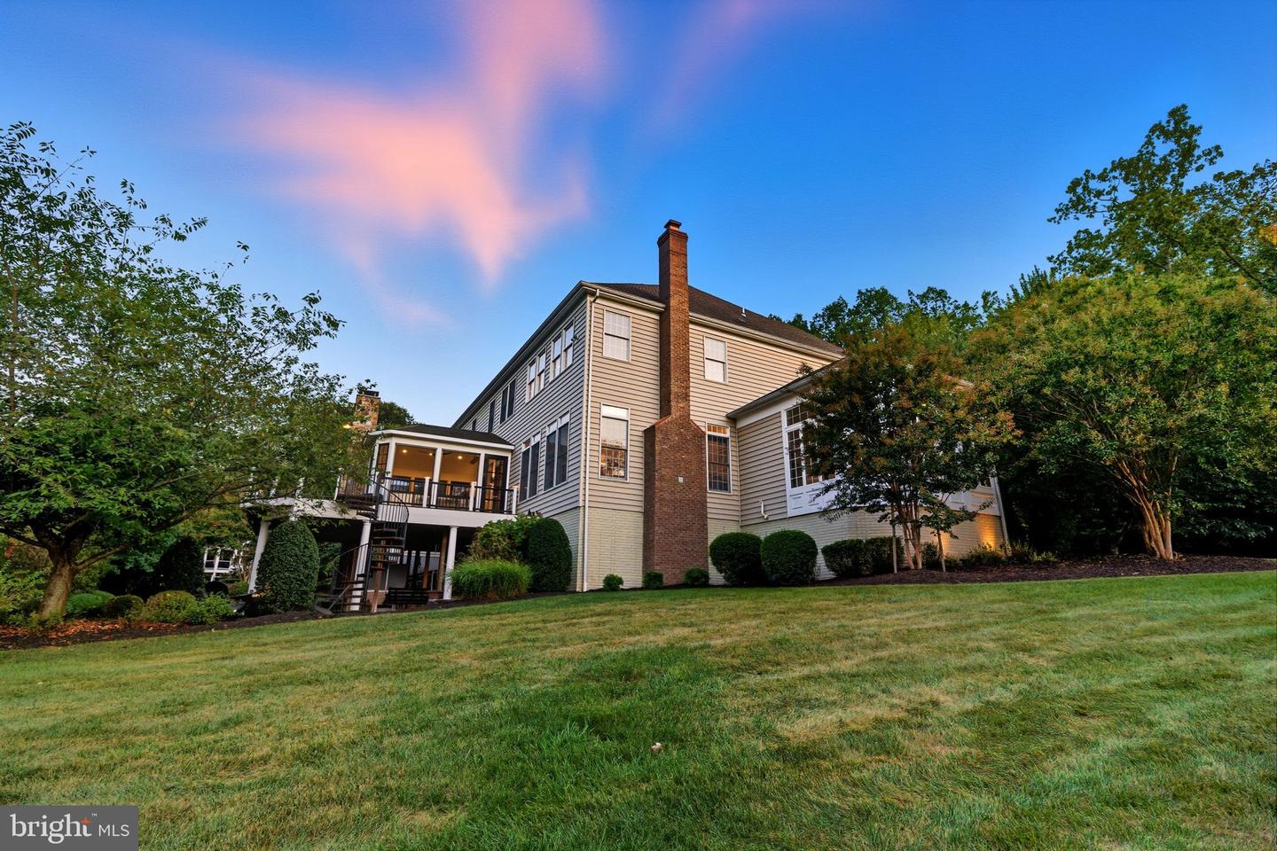 40488 WINDCROFT LN, ALDIE, Virginia 20105, 5 Bedrooms Bedrooms, 24 Rooms Rooms,4 BathroomsBathrooms,Residential,For sale,40488 WINDCROFT LN,VALO2107368 MLS # VALO2107368