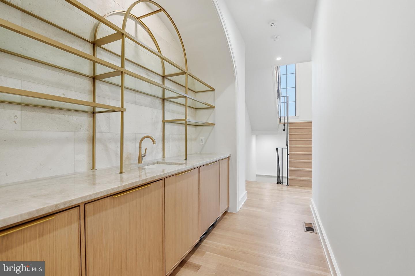 4410 DOGWOOD TREE CT, HAYMARKET, Virginia 20169, 5 Bedrooms Bedrooms, 11 Rooms Rooms,5 BathroomsBathrooms,Residential,For sale,4410 DOGWOOD TREE CT,VAPW2105610 MLS # VAPW2105610