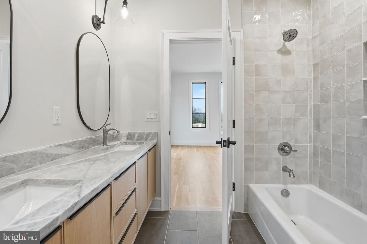 4410 DOGWOOD TREE CT, HAYMARKET, Virginia 20169, 5 Bedrooms Bedrooms, 11 Rooms Rooms,5 BathroomsBathrooms,Residential,For sale,4410 DOGWOOD TREE CT,VAPW2105610 MLS # VAPW2105610