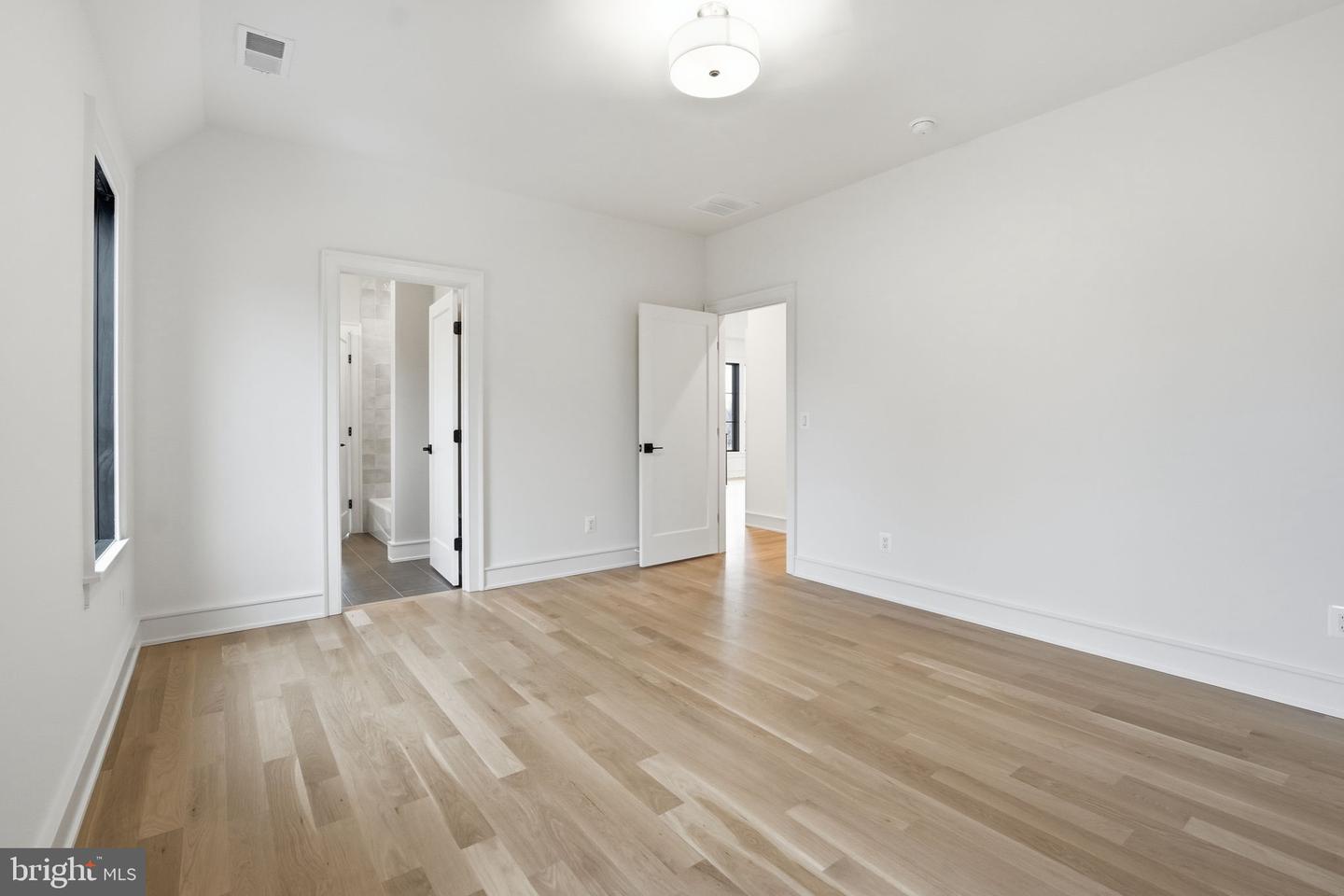 4410 DOGWOOD TREE CT, HAYMARKET, Virginia 20169, 5 Bedrooms Bedrooms, 11 Rooms Rooms,5 BathroomsBathrooms,Residential,For sale,4410 DOGWOOD TREE CT,VAPW2105610 MLS # VAPW2105610