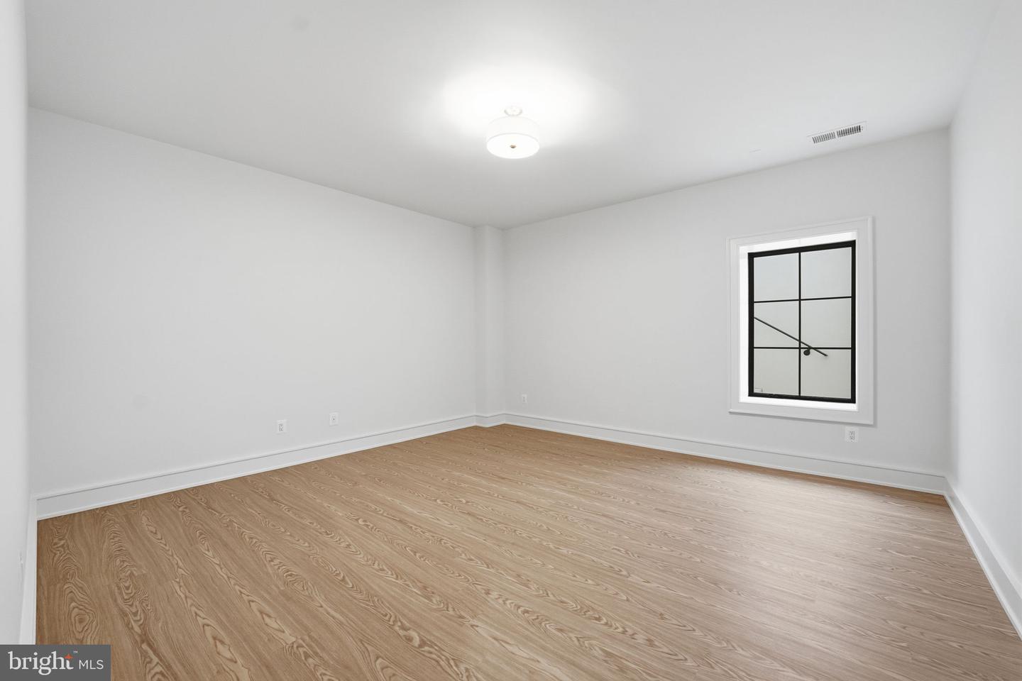 4410 DOGWOOD TREE CT, HAYMARKET, Virginia 20169, 5 Bedrooms Bedrooms, 11 Rooms Rooms,5 BathroomsBathrooms,Residential,For sale,4410 DOGWOOD TREE CT,VAPW2105610 MLS # VAPW2105610