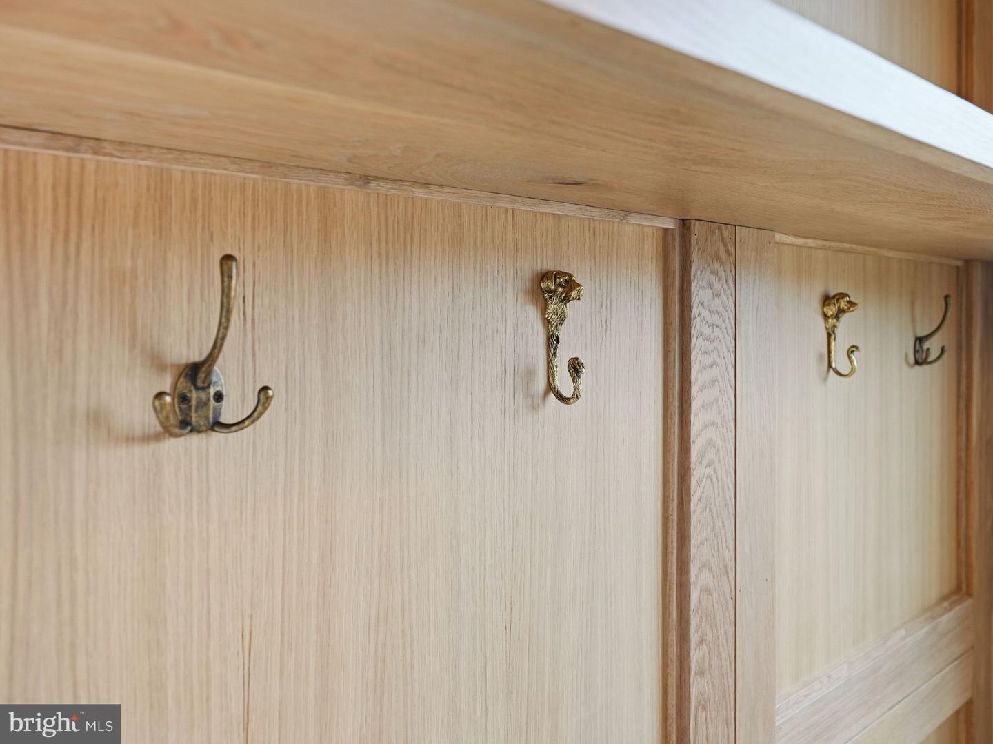 4410 DOGWOOD TREE CT, HAYMARKET, Virginia 20169, 5 Bedrooms Bedrooms, 11 Rooms Rooms,5 BathroomsBathrooms,Residential,For sale,4410 DOGWOOD TREE CT,VAPW2105610 MLS # VAPW2105610