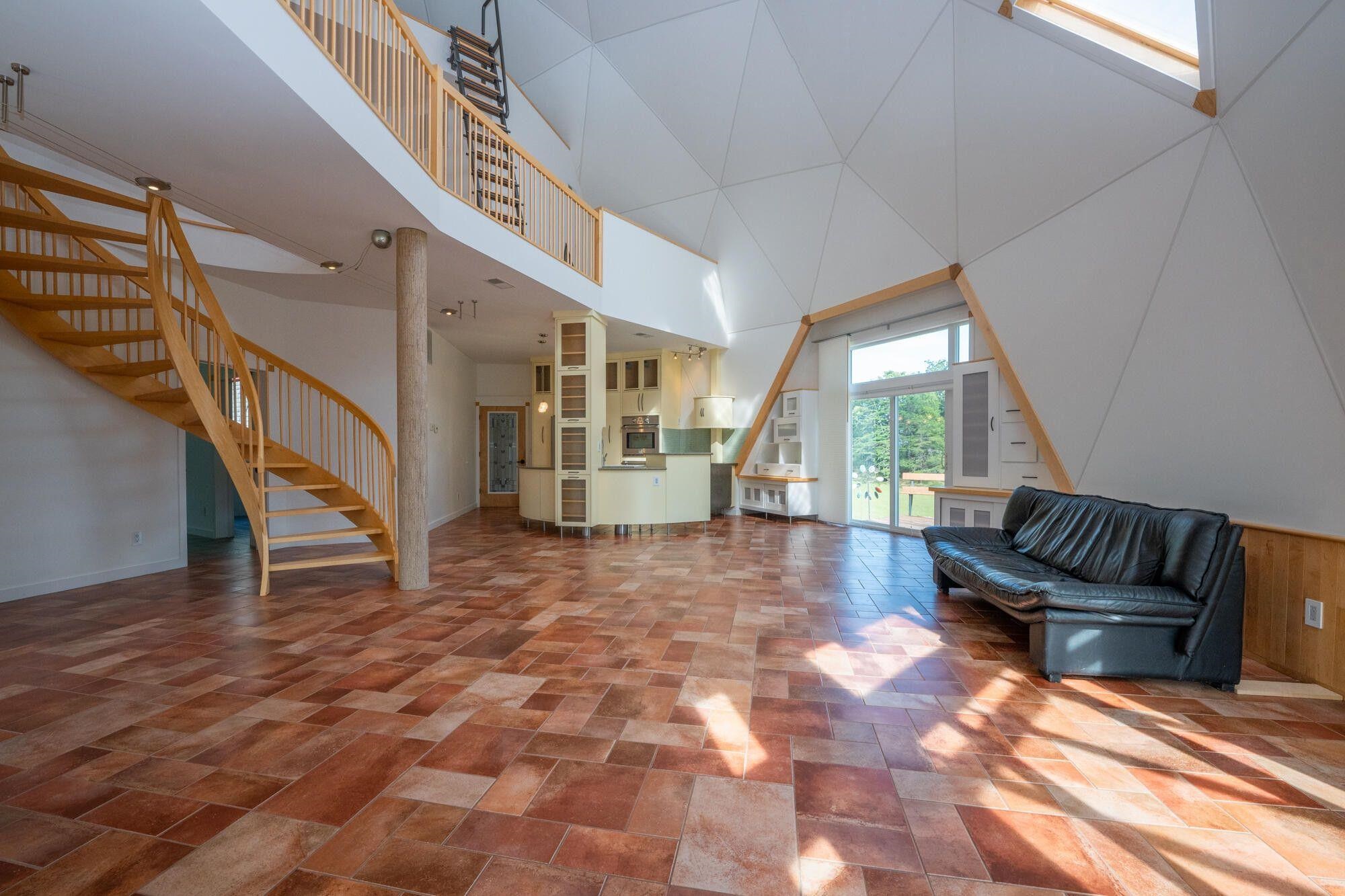 Gorgeous wood floors.