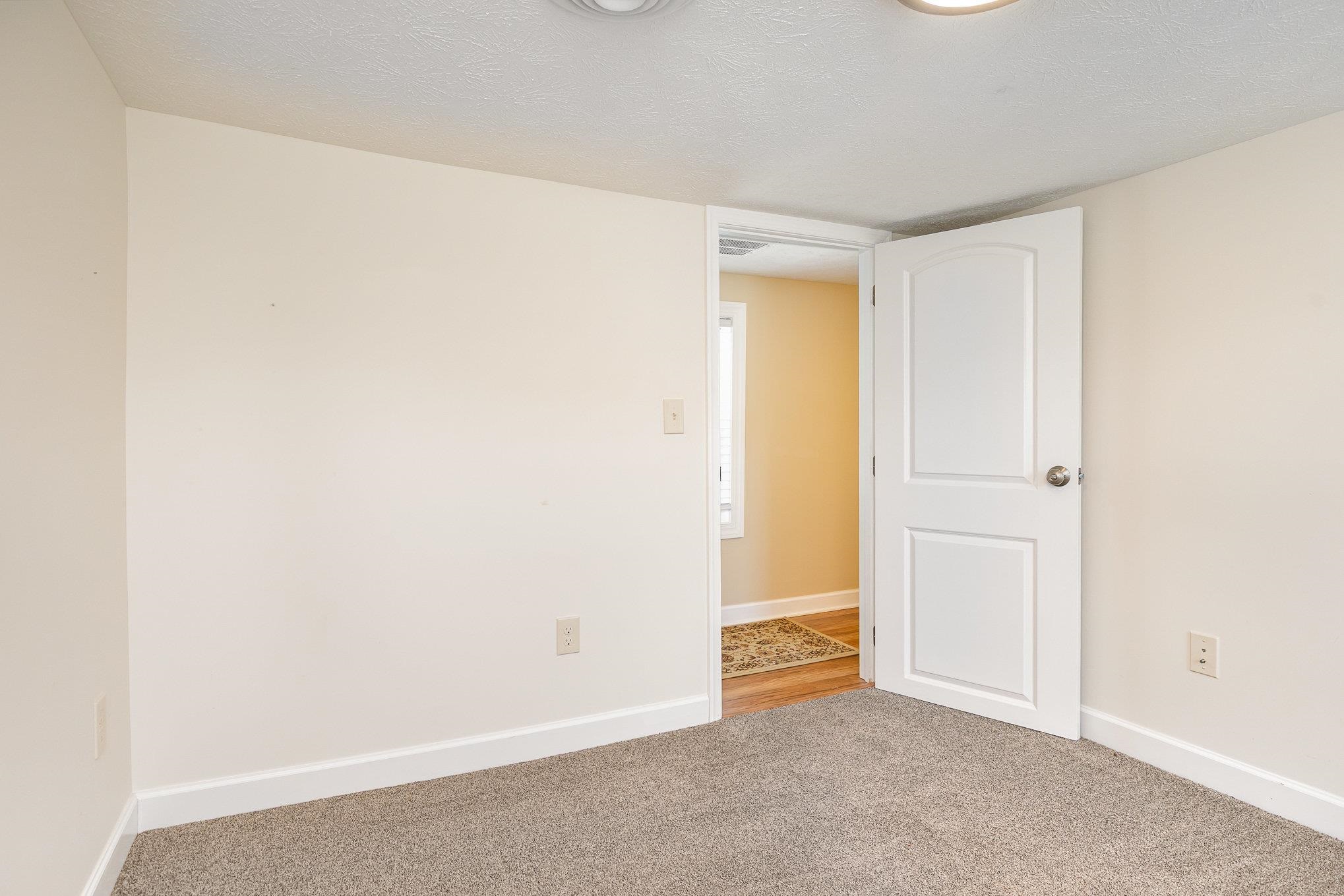 406 6TH ST, LURAY, Virginia 22835, 3 Bedrooms Bedrooms, ,1 BathroomBathrooms,Residential,406 6TH ST,672256 MLS # 672256