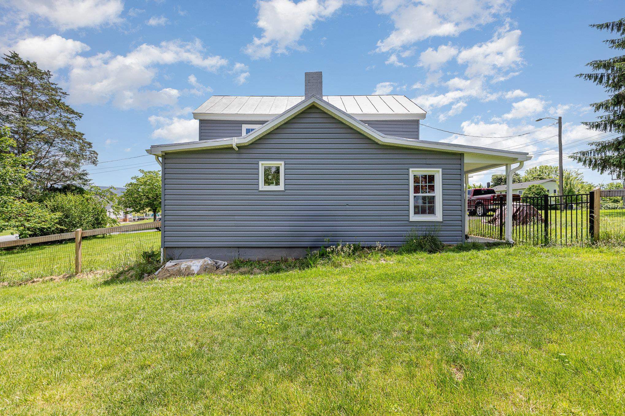 406 6TH ST, LURAY, Virginia 22835, 3 Bedrooms Bedrooms, ,1 BathroomBathrooms,Residential,406 6TH ST,672256 MLS # 672256