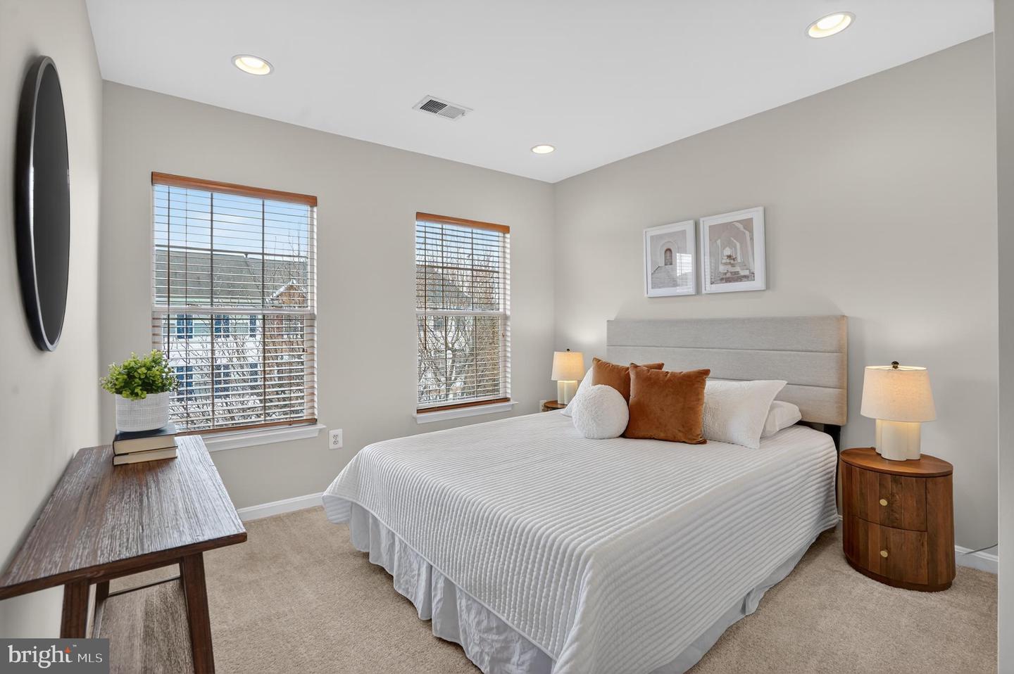 21758 FLORA SPRINGS TER, ASHBURN, Virginia 20147, 3 Bedrooms Bedrooms, ,2 BathroomsBathrooms,Residential,For sale,21758 FLORA SPRINGS TER,VALO2110522 MLS # VALO2110522