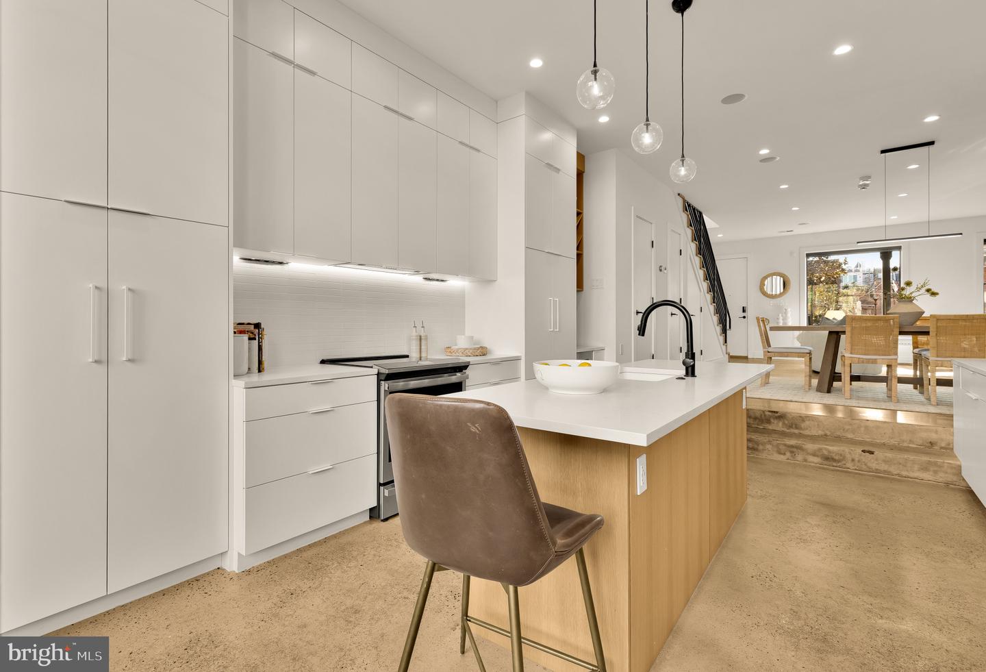 1005 P ST NW, WASHINGTON, District Of Columbia 20001, 3 Bedrooms Bedrooms, ,2 BathroomsBathrooms,Residential,For sale,1005 P ST NW,DCDC2231410 MLS # DCDC2231410